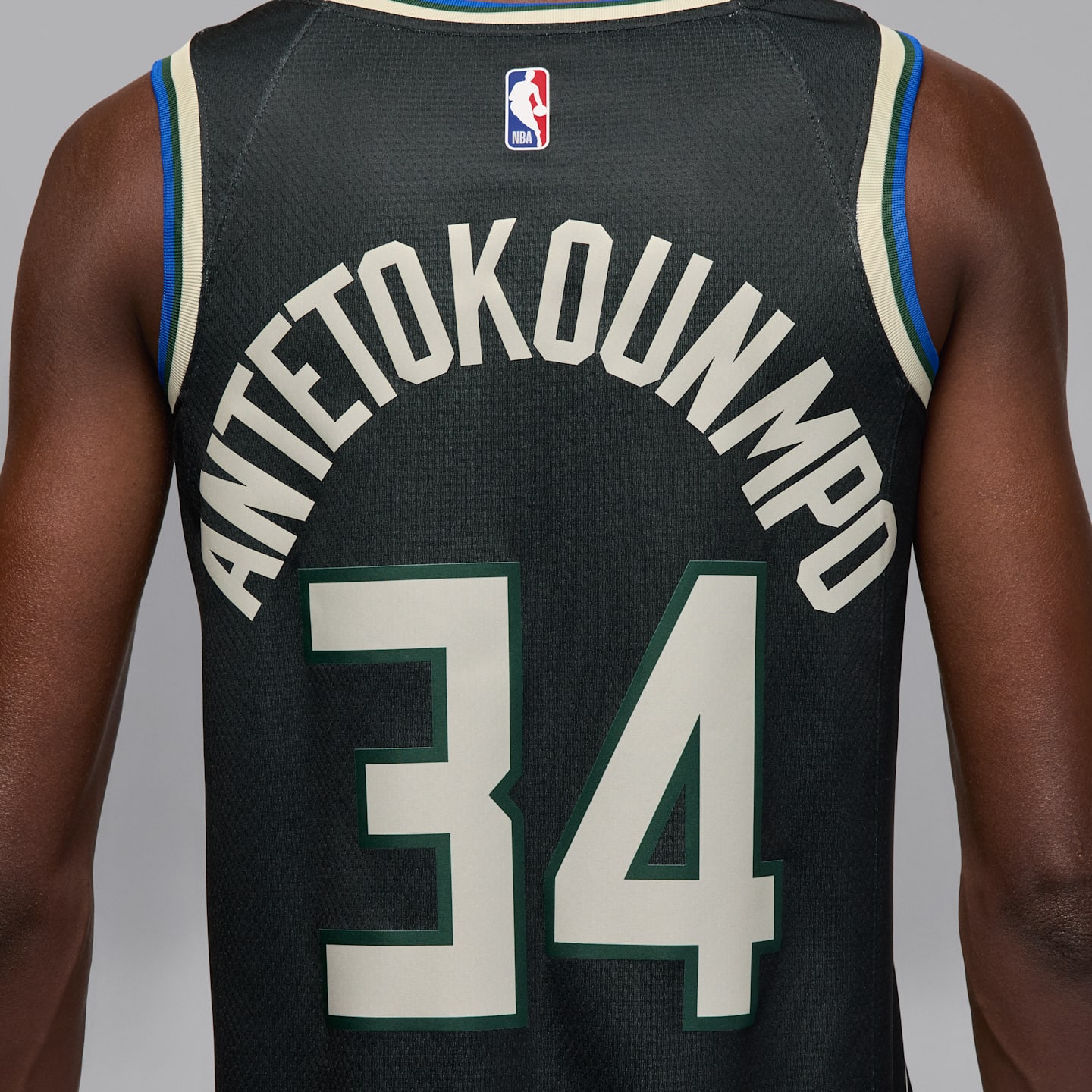 Мужской топ Jordan Milwaukee Bucks Statement Edition Dri-FIT NBA Swingman Jersey, цвет: Чёрный — фото 5