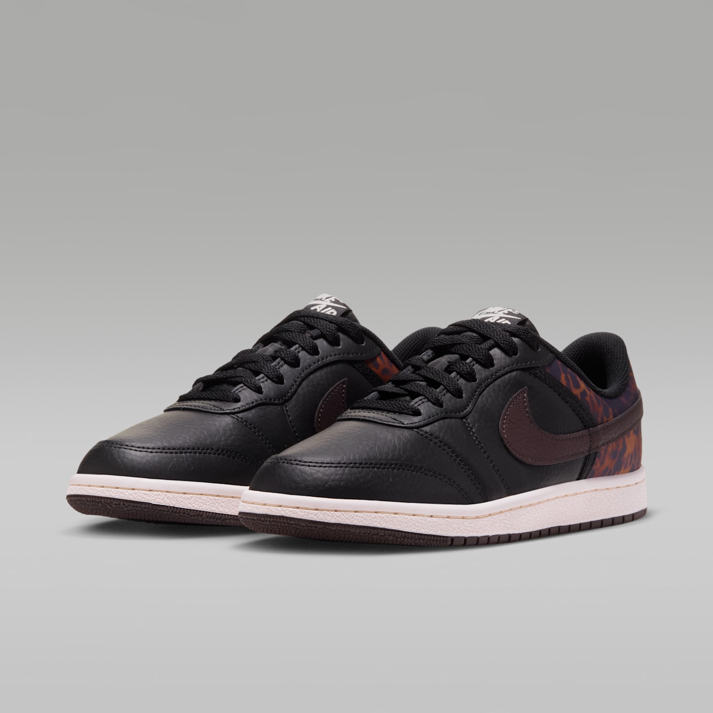 Женские кроссовки Air Jordan Skyline Low, цвет: Чёрный / Меловой — фото 5