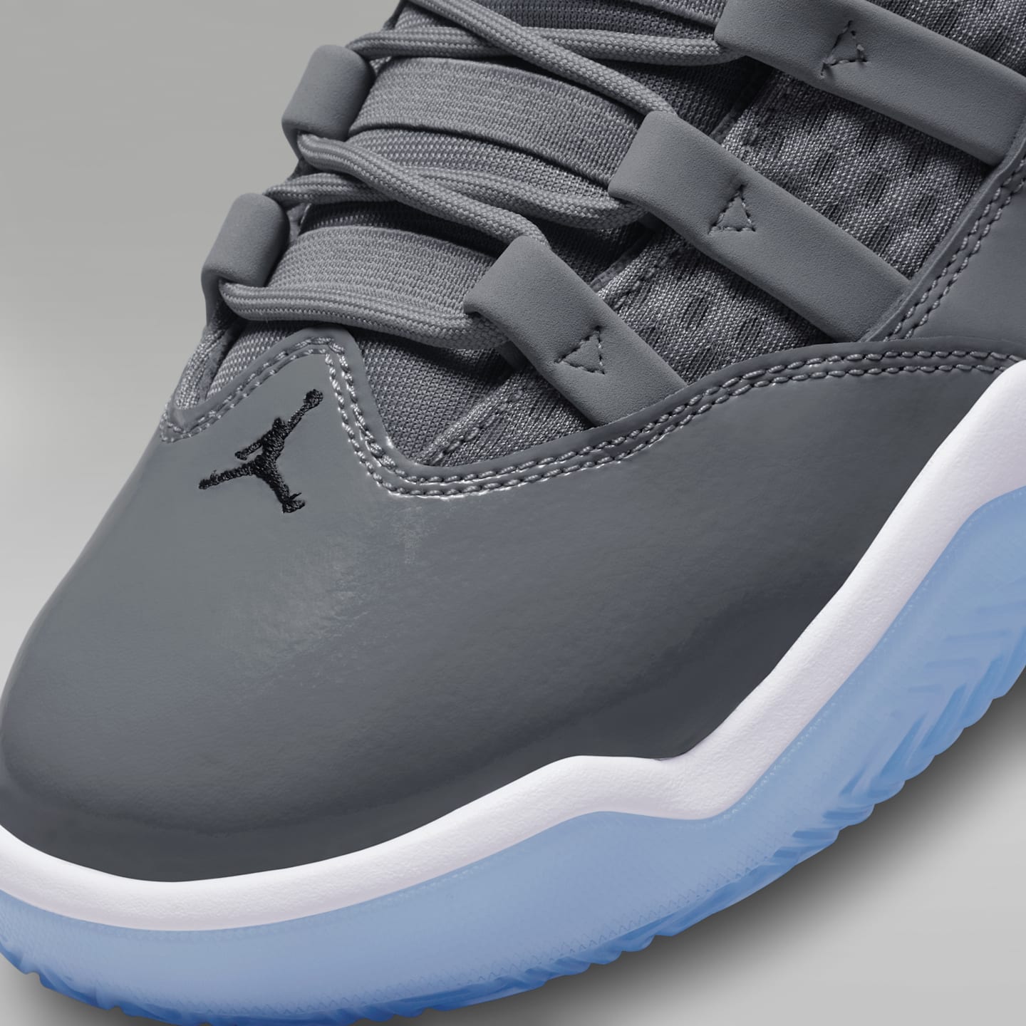Мужские кроссовки Jordan Max Aura, цвет: Холодный серый / Белый — фото 7