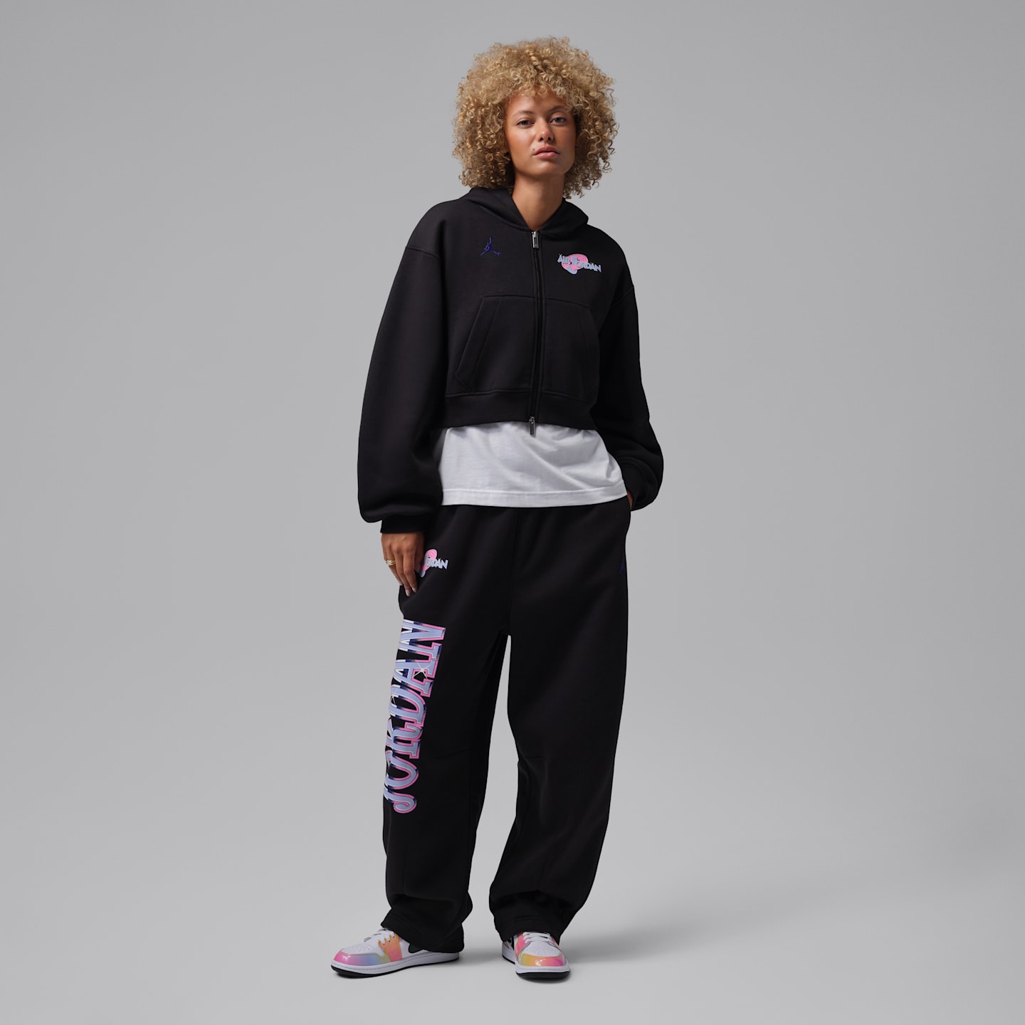 Женское худи Jordan Brooklyn Space Jam Fleece Full-Zip Cropped, цвет: Чёрный / Королевский синий — фото 10