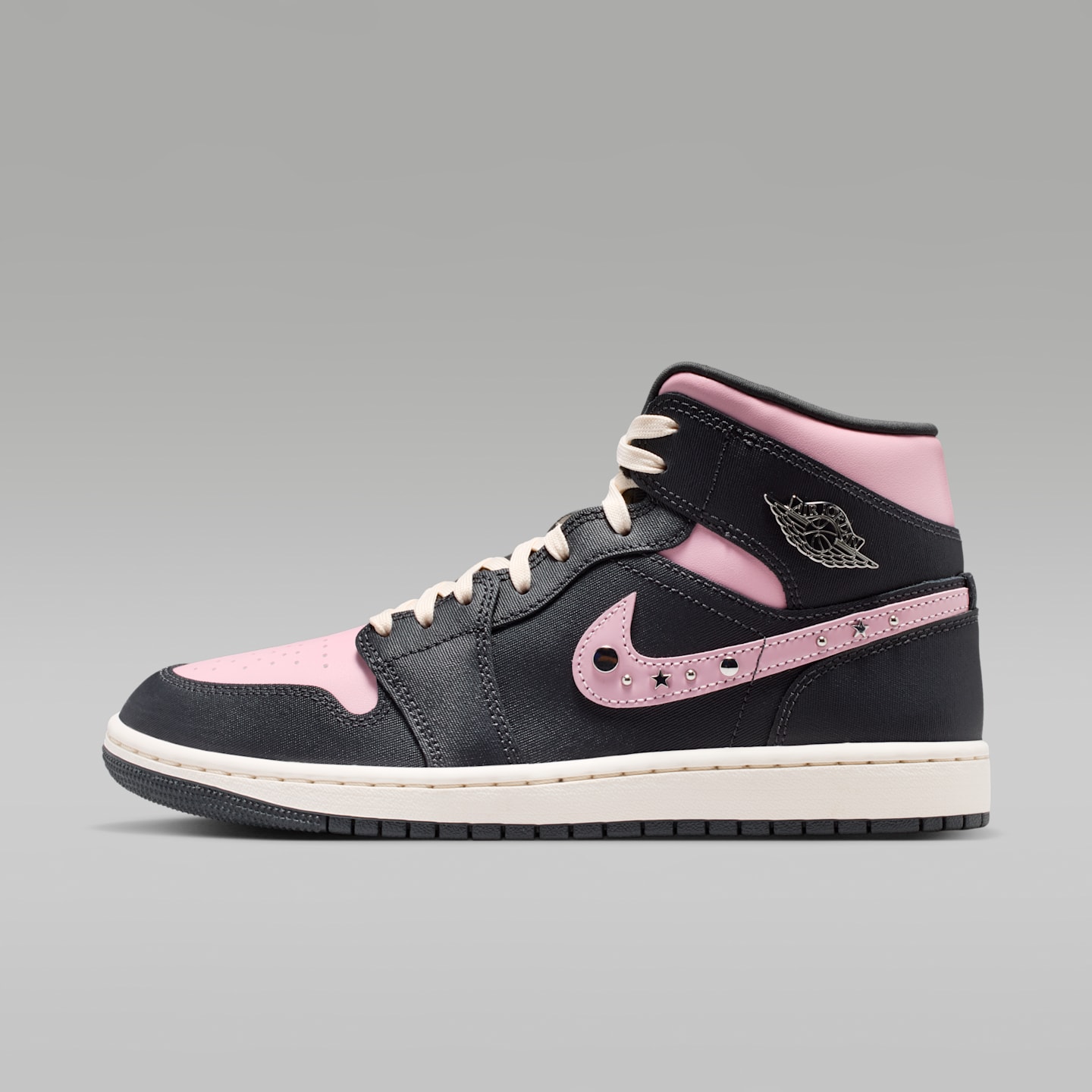 Женские кроссовки Air Jordan 1 Mid SE, цвет: Антрацитовый / Кокосовое молоко — фото 1