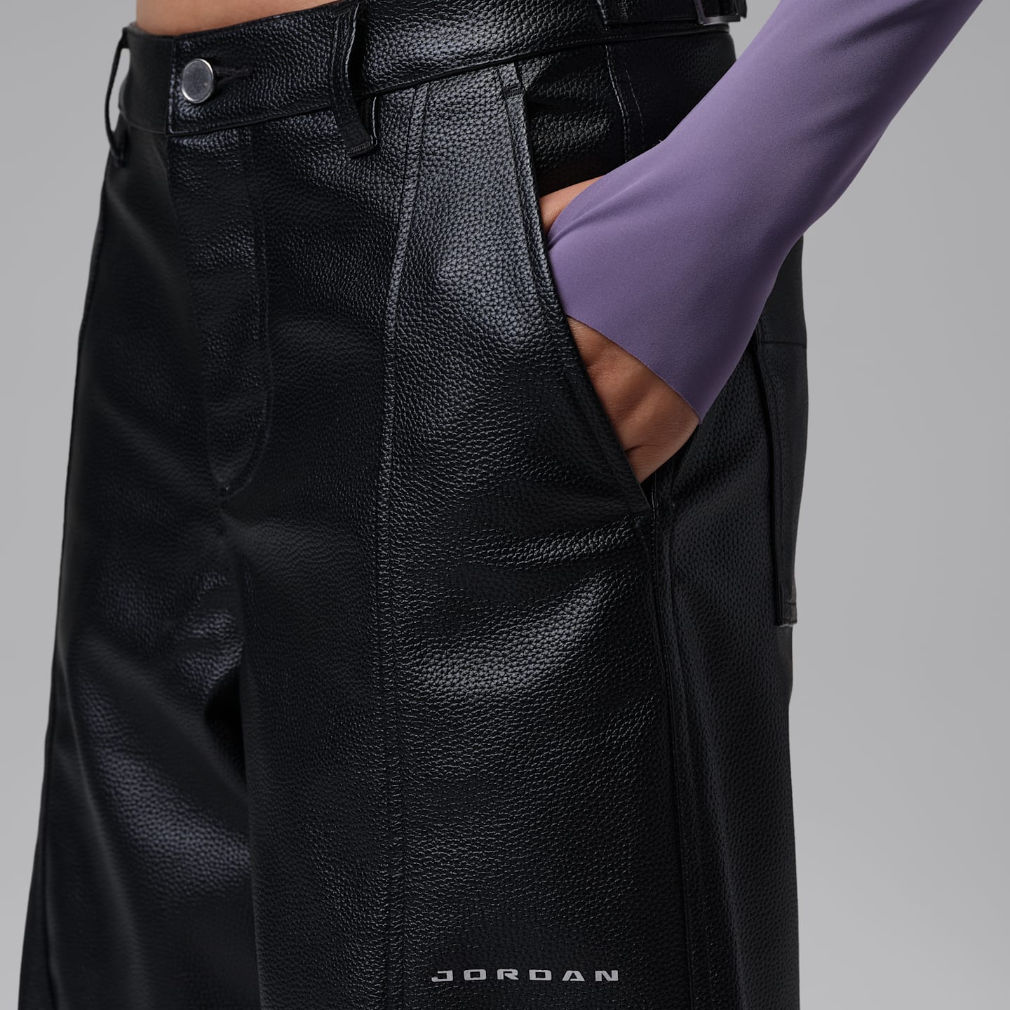 Женские брюки Jordan Flight Faux-Leather Baggy, цвет: Чёрный — фото 3
