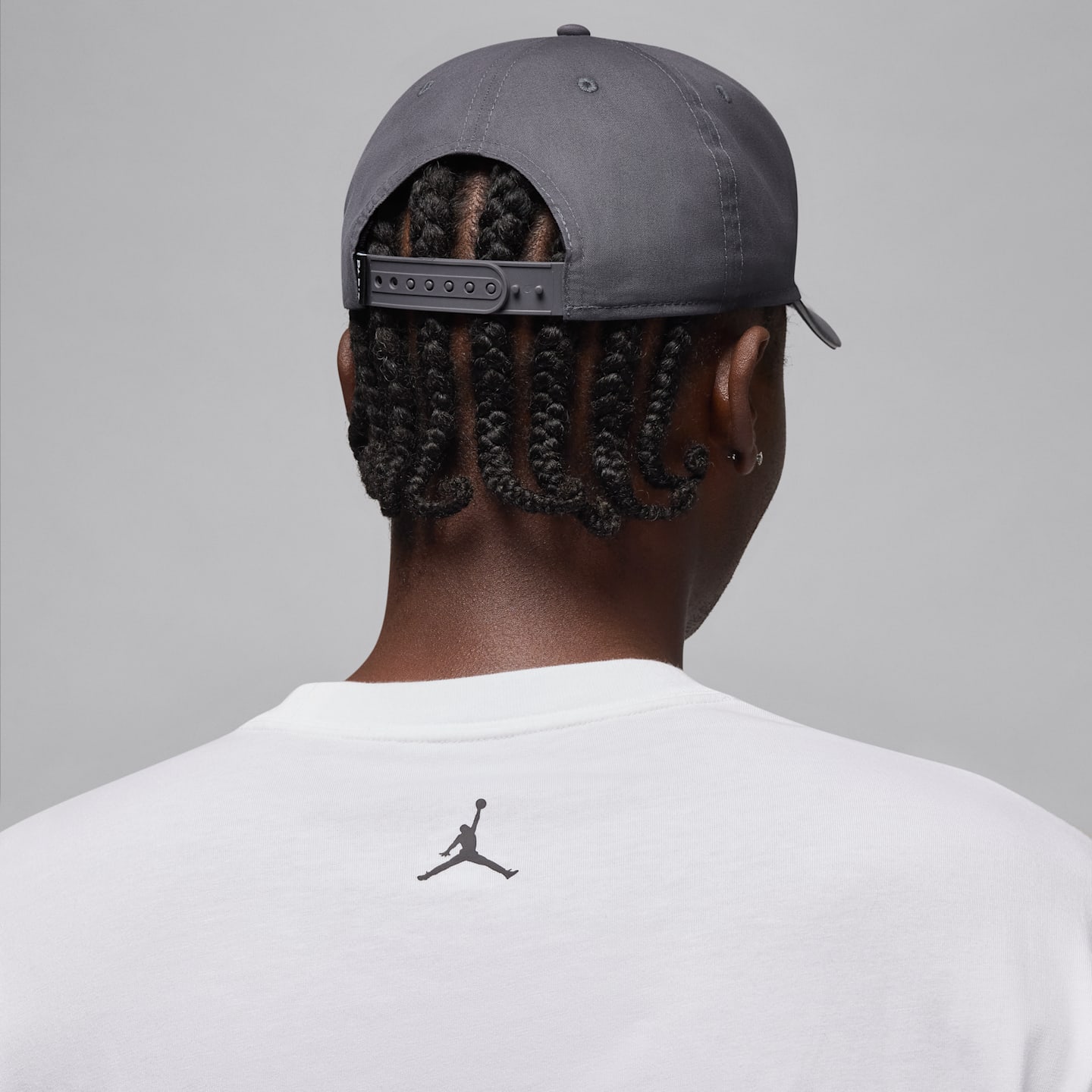 Структурированная кепка Nike Paris Saint-Germain Rise, цвет: Графитовый / Серебристый — фото 2