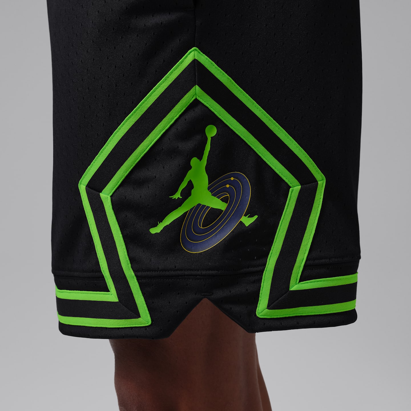 Мужские шорты Jordan Dri-FIT Space Jam Diamond, цвет: Чёрный / Зелёный — фото 5