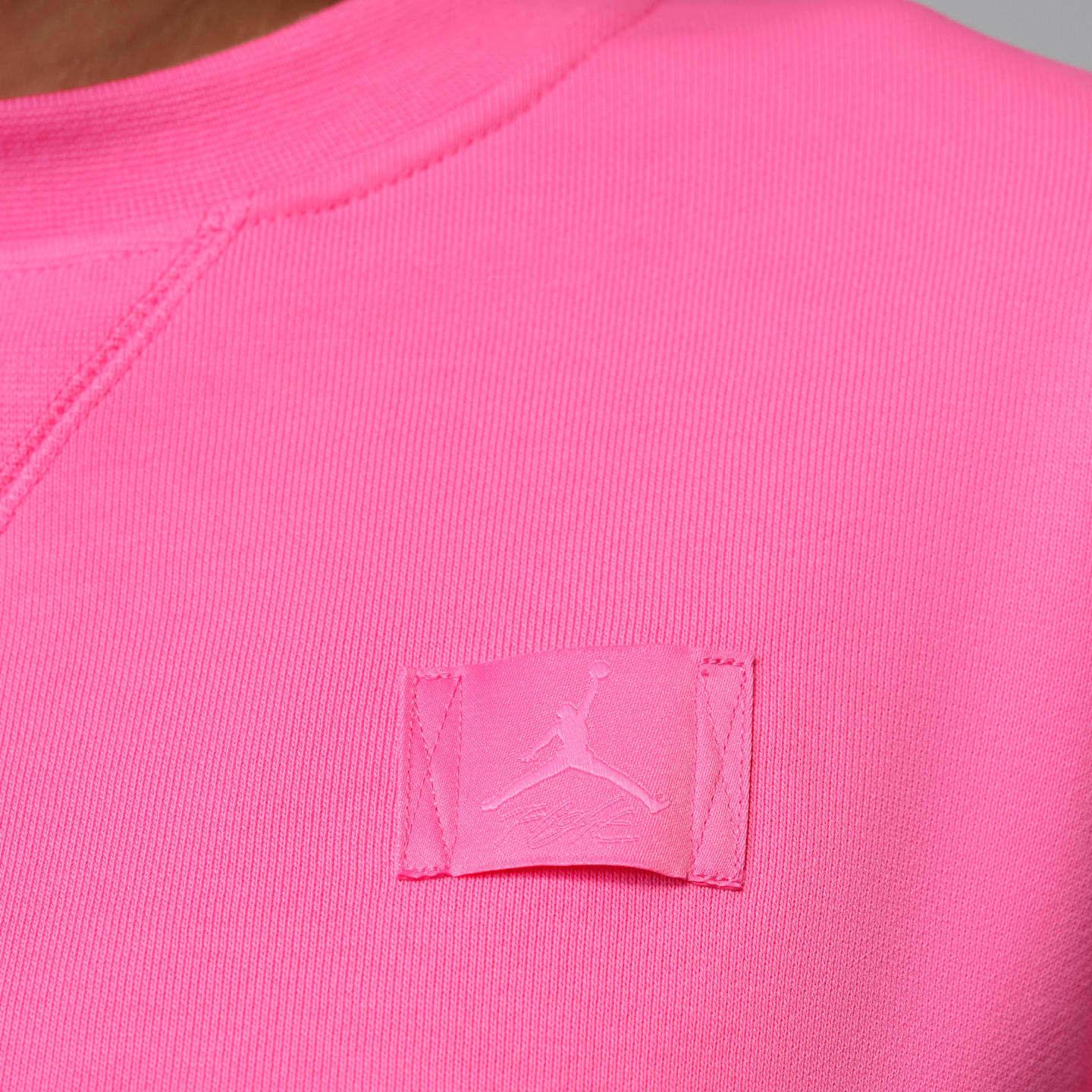Женский укороченный свитшот Jordan Flight Fleece Mod-Crop, цвет: Розовый сияющий — фото 4