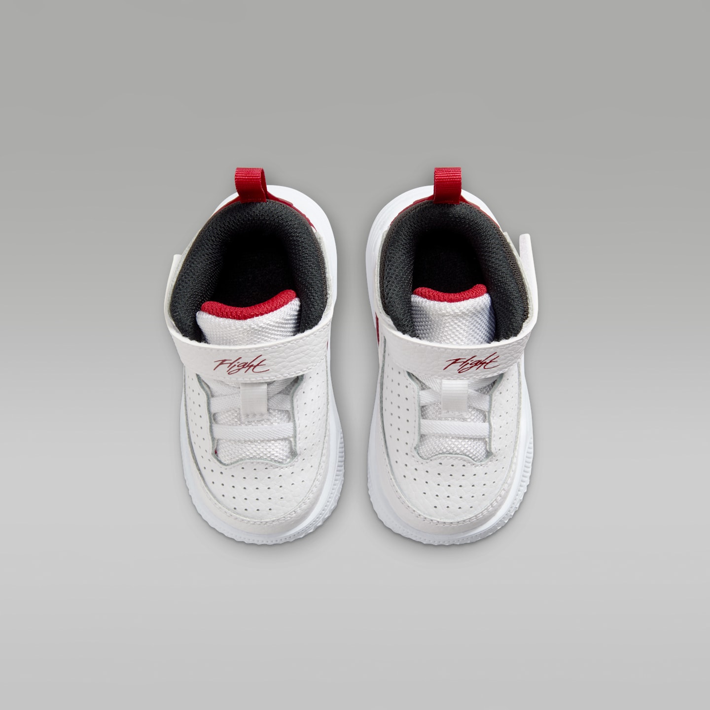 Детские кроссовки Jordan Max Aura 5 Baby/Toddler Shoes, цвет: Белый / Красный — фото 4