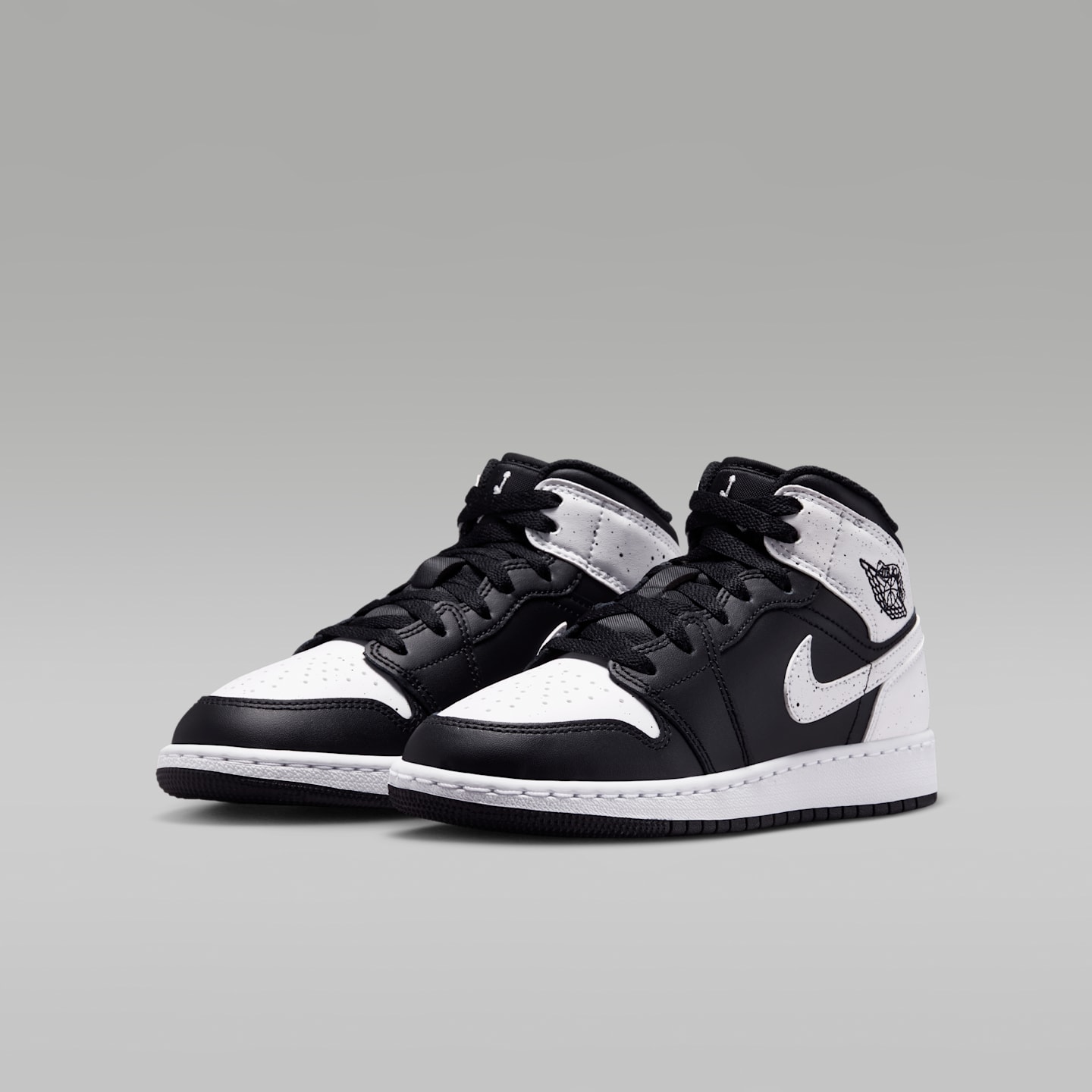 Детские кроссовки Air Jordan 1 Mid, цвет: Чёрный / Белый — фото 5