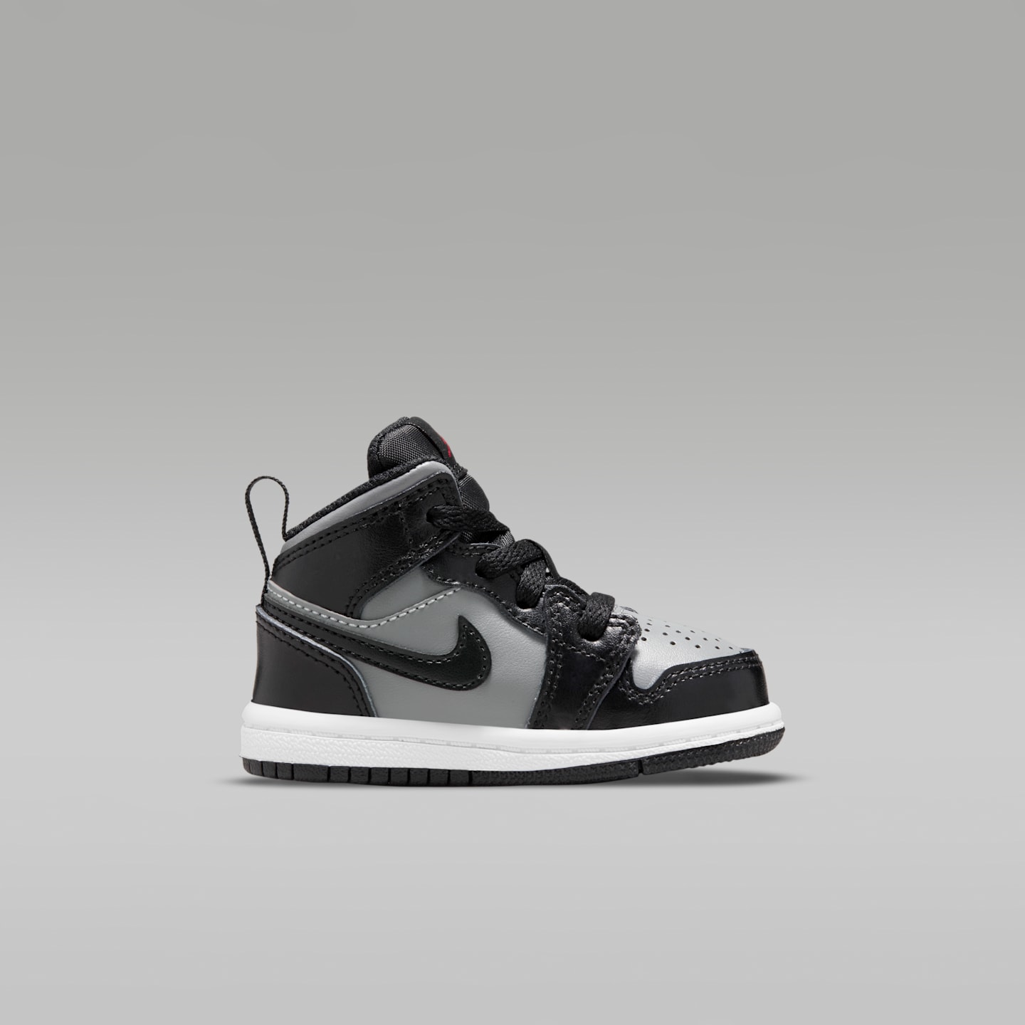 Детские кроссовки Jordan 1 Mid Infant/Toddler Shoes, цвет: Чёрный / Серый — фото 3