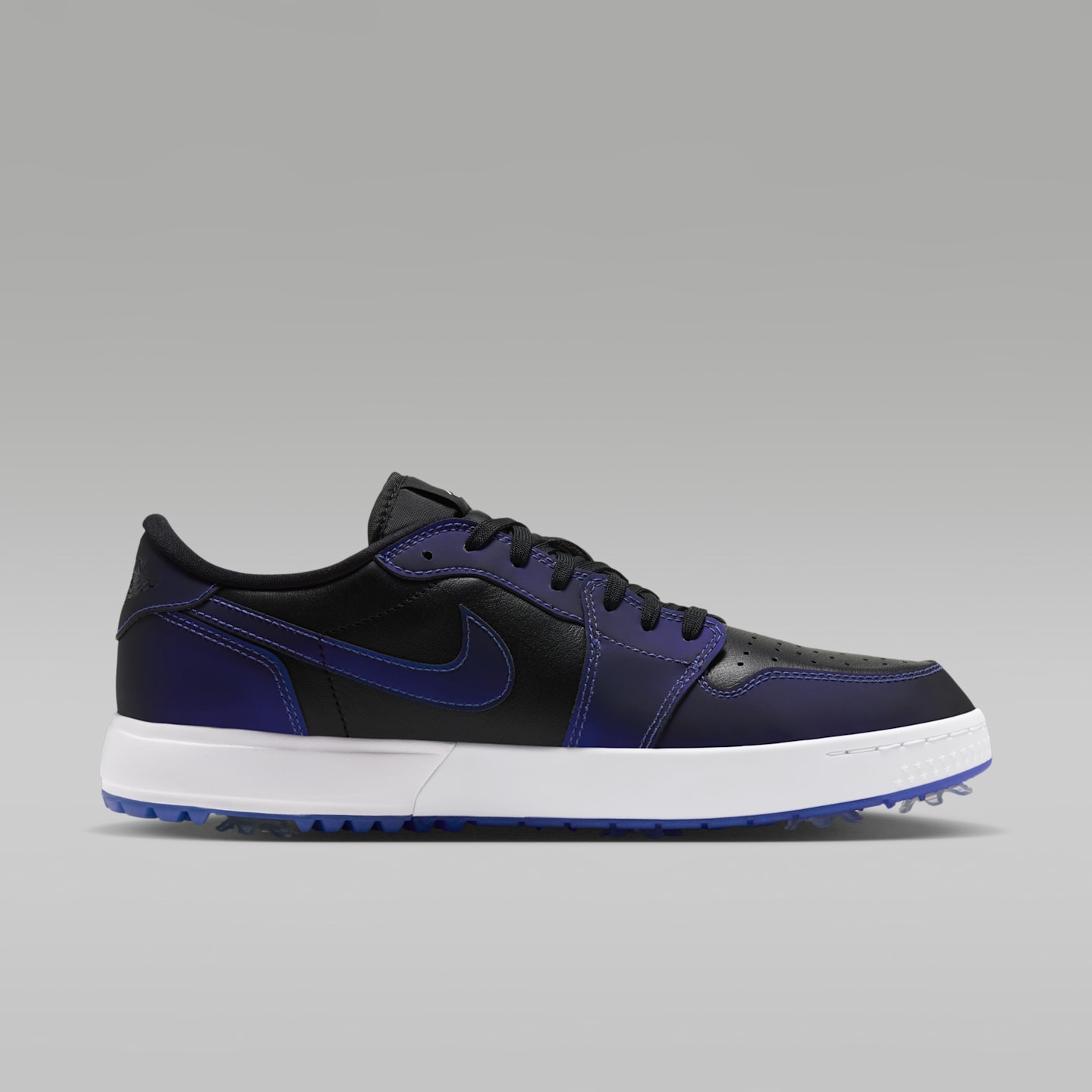 Мужские кроссовки Air Jordan 1 Low G Spiked "Space Jam" Golf Shoes, цвет: Чёрный / Разноцветный — фото 3
