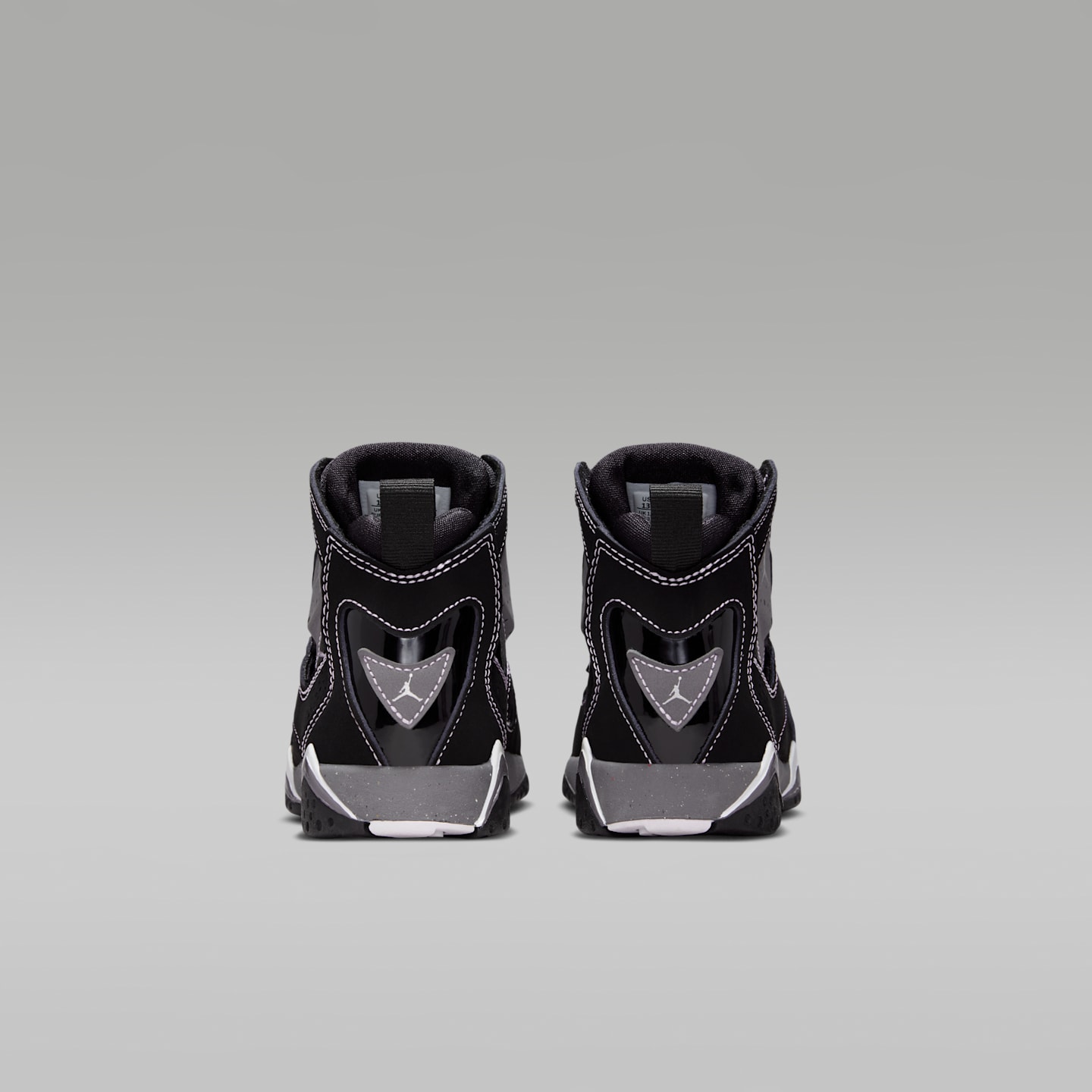 Детские кроссовки Jordan True Flight Little Kids' Shoes, цвет: Чёрный / Графитовый — фото 6