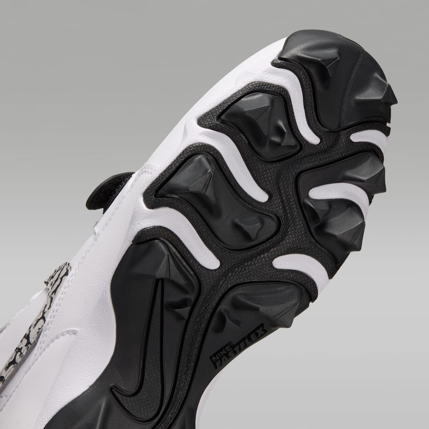 Детские бутсы Jordan Legacy 312 Low Cleats, цвет: Белый / Чёрный — фото 7