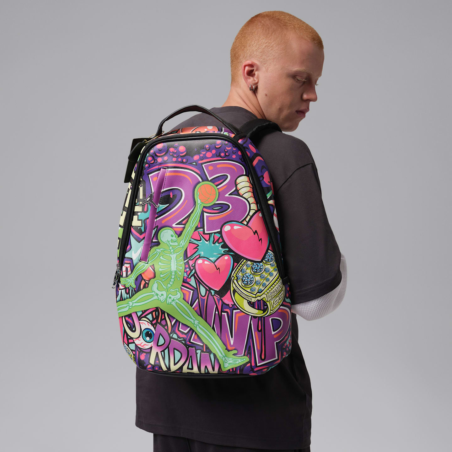 Рюкзак Jordan 6 Rings Graffiti (26L), цвет: Чёрный / Разноцветный