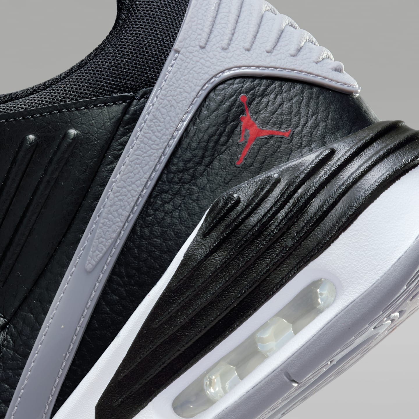 Мужские кроссовки Jordan Max Aura 5 Shoes, цвет: Чёрный / Белый — фото 8