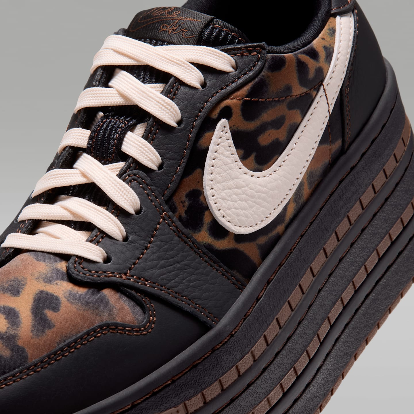 Женские кроссовки Air Jordan 1 Triple Stack, цвет: Чёрный / Какао — фото 7