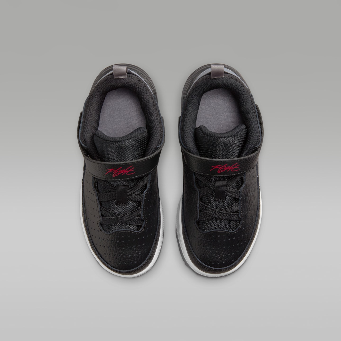 Детские кроссовки Jordan Max Aura 5 Shoes, цвет: Чёрный / Белый — фото 4