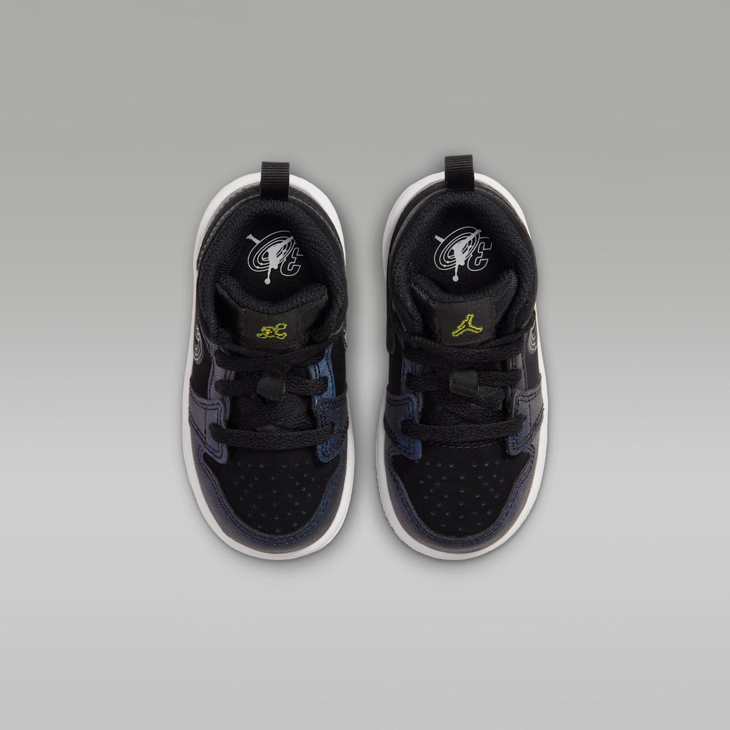 Детские кроссовки Jordan 1 Mid SE "Space Jam" Shoes, цвет: Чёрный / Зелёный — фото 4