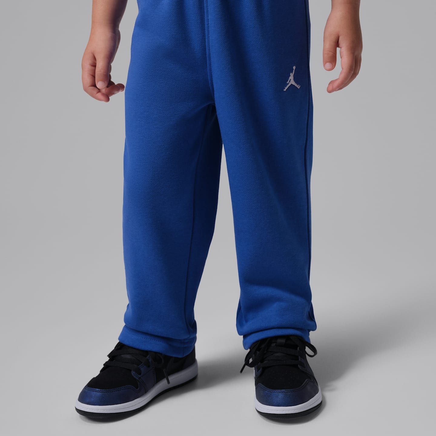 Комплект Jordan Space Jam 30 2-Piece Arched Crew Top Set для малышей, цвет: Королевский синий — фото 6