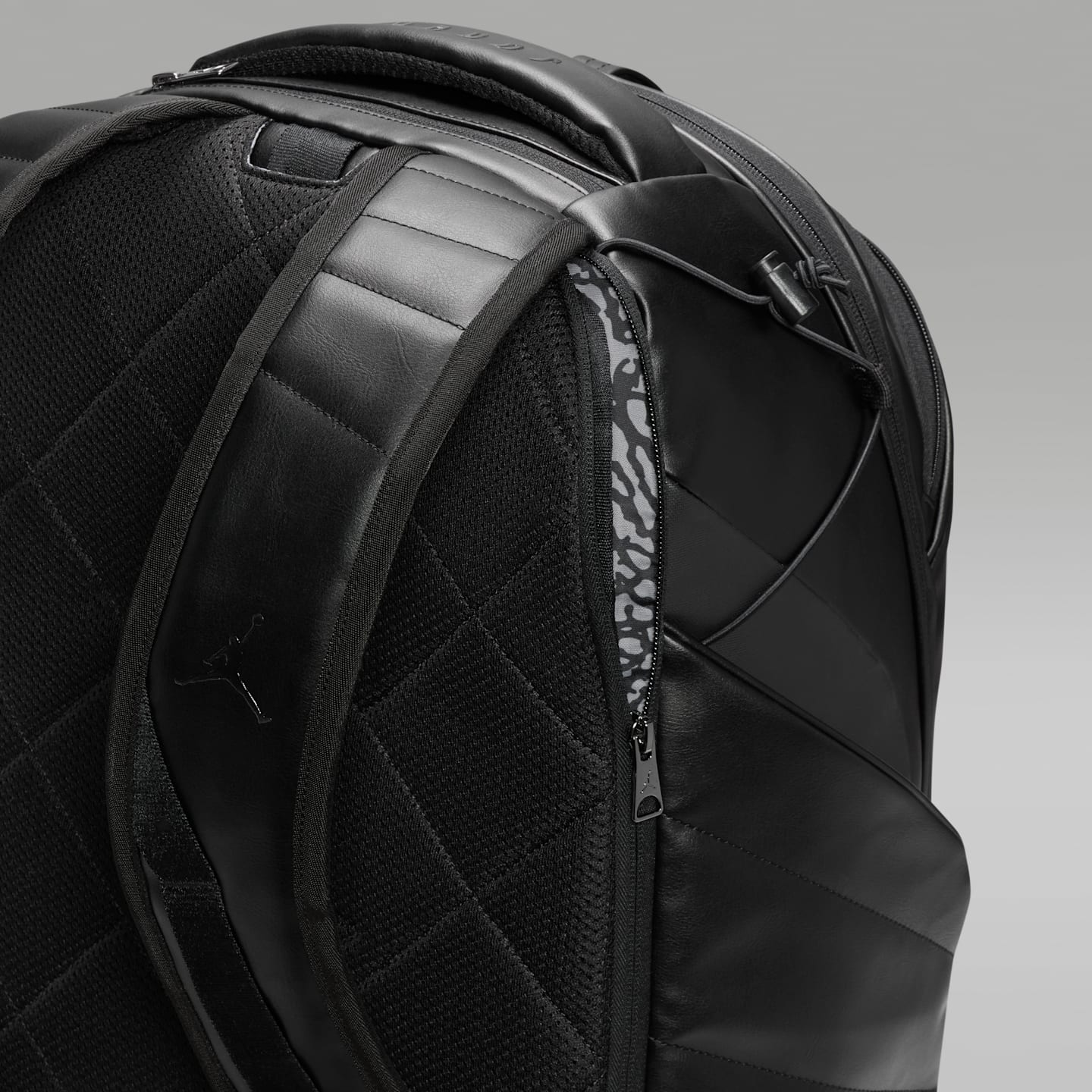 Рюкзак для бейсбольных бит Jordan Fly Elite, 31 л, цвет: Чёрный / Серебряный — фото 10