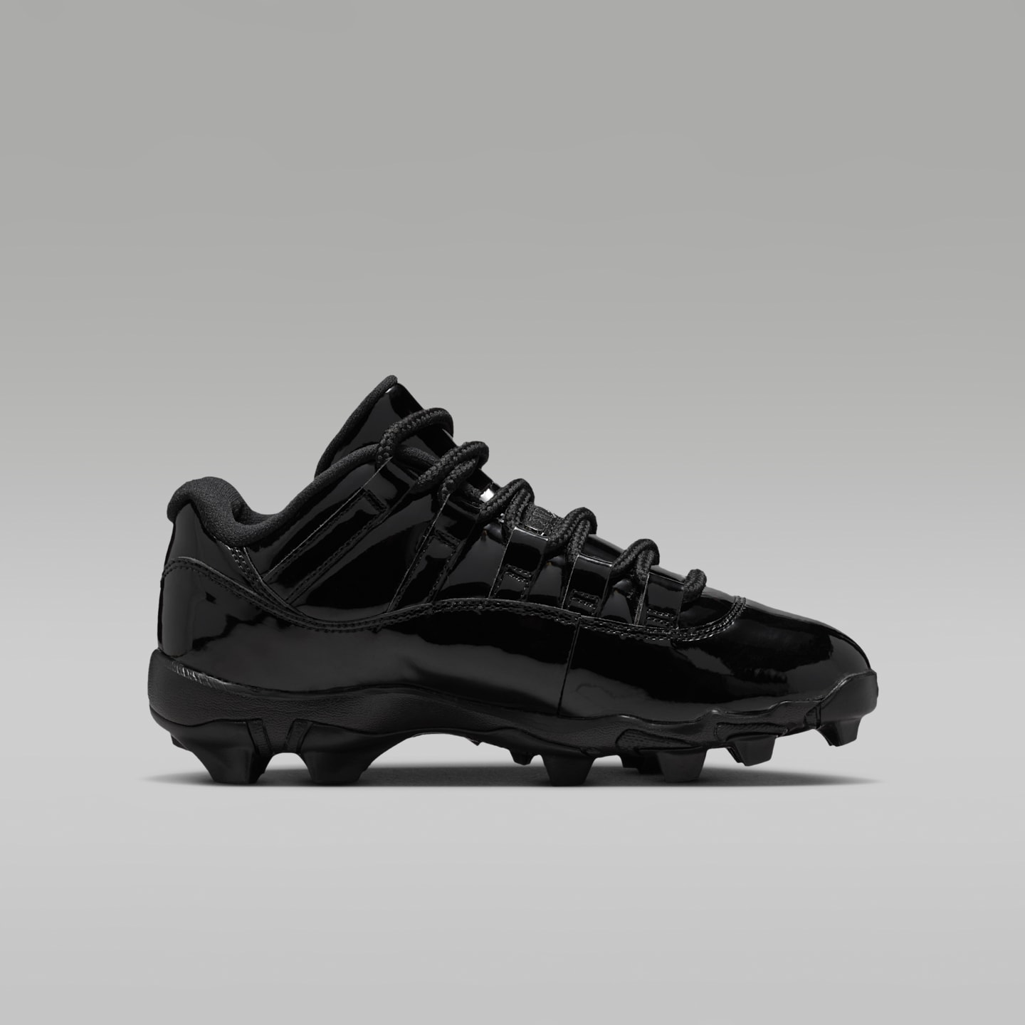 Детские бутсы Jordan 11 Low Cleats, цвет: Чёрный / Серебряный — фото 3