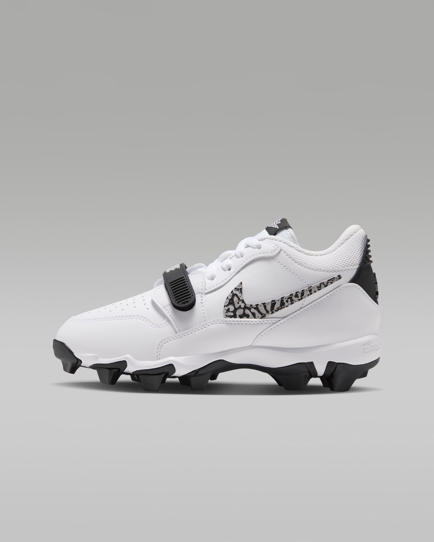 Детские бутсы Jordan Legacy 312 Low Cleats, цвет: Белый / Чёрный — фото 10