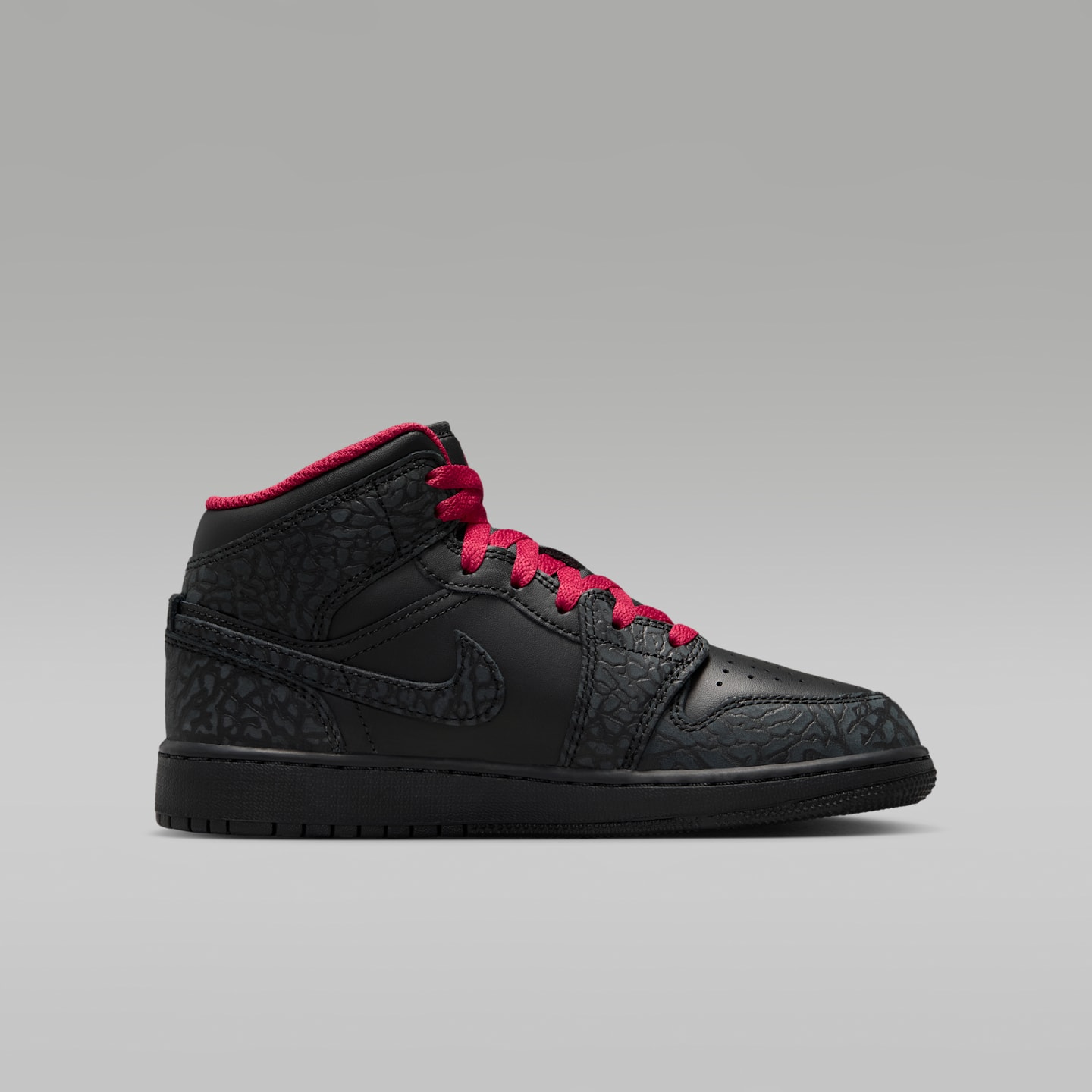 Детские кроссовки Air Jordan 1 Mid SE, цвет: Чёрный / Красный — фото 3