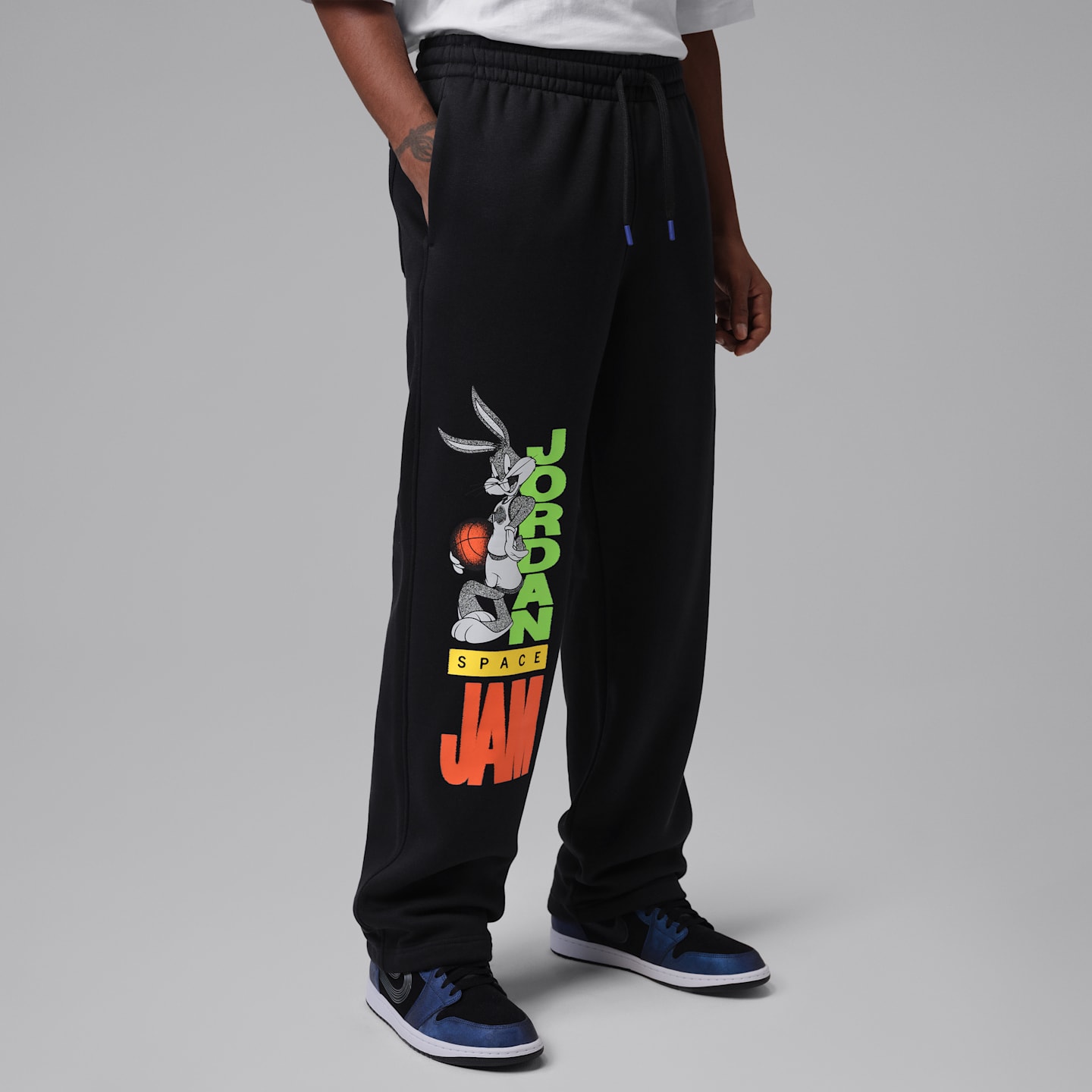 Мужские брюки Jordan Brooklyn Space Jam Fleece Cuffed, цвет: Чёрный — фото 1