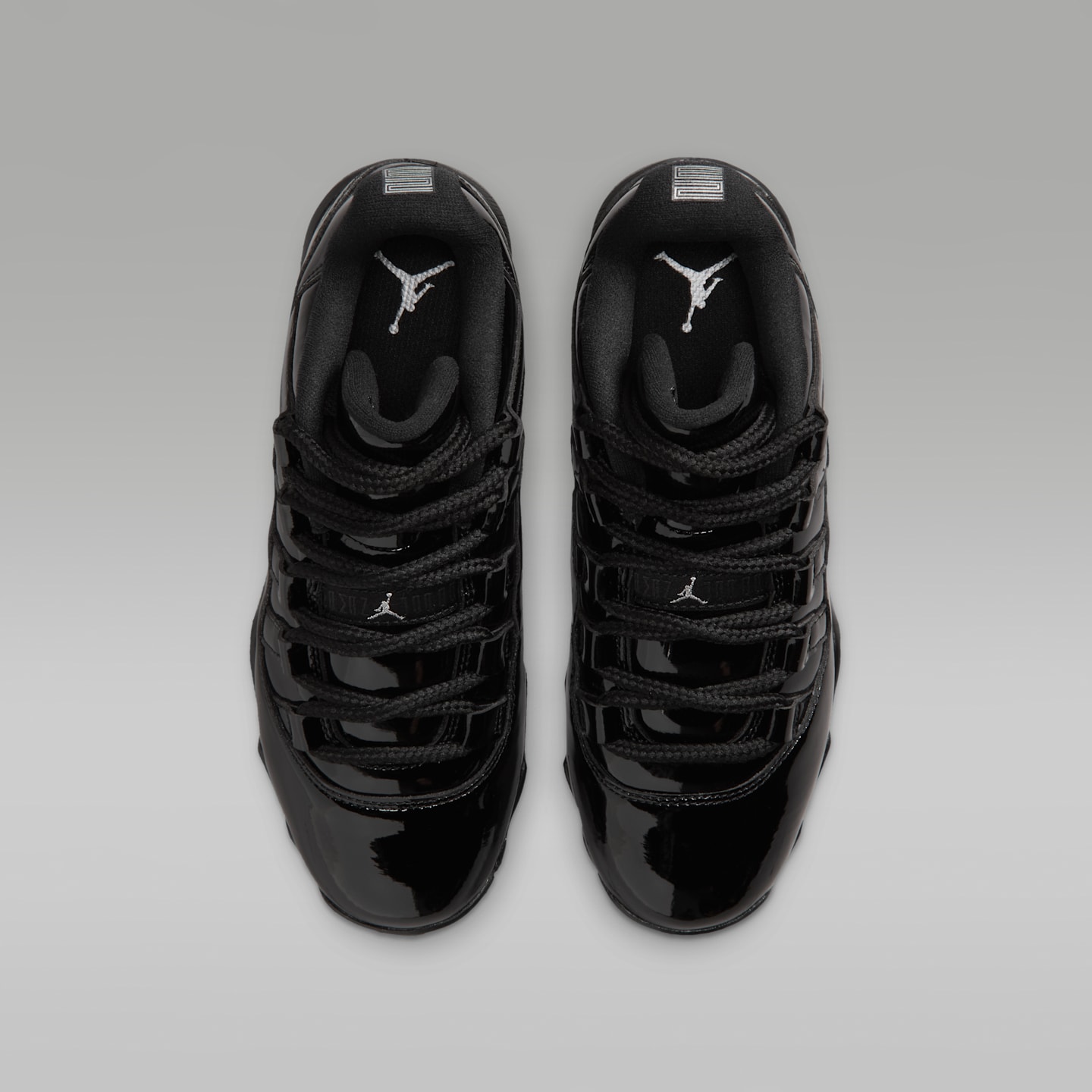 Детские бутсы Jordan 11 Low Cleats, цвет: Чёрный / Серебряный — фото 4