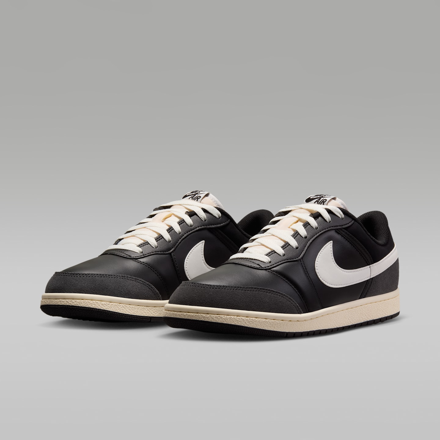 Мужские кроссовки Air Jordan Skyline Low LE, цвет: Чёрный / Молочный белый — фото 5