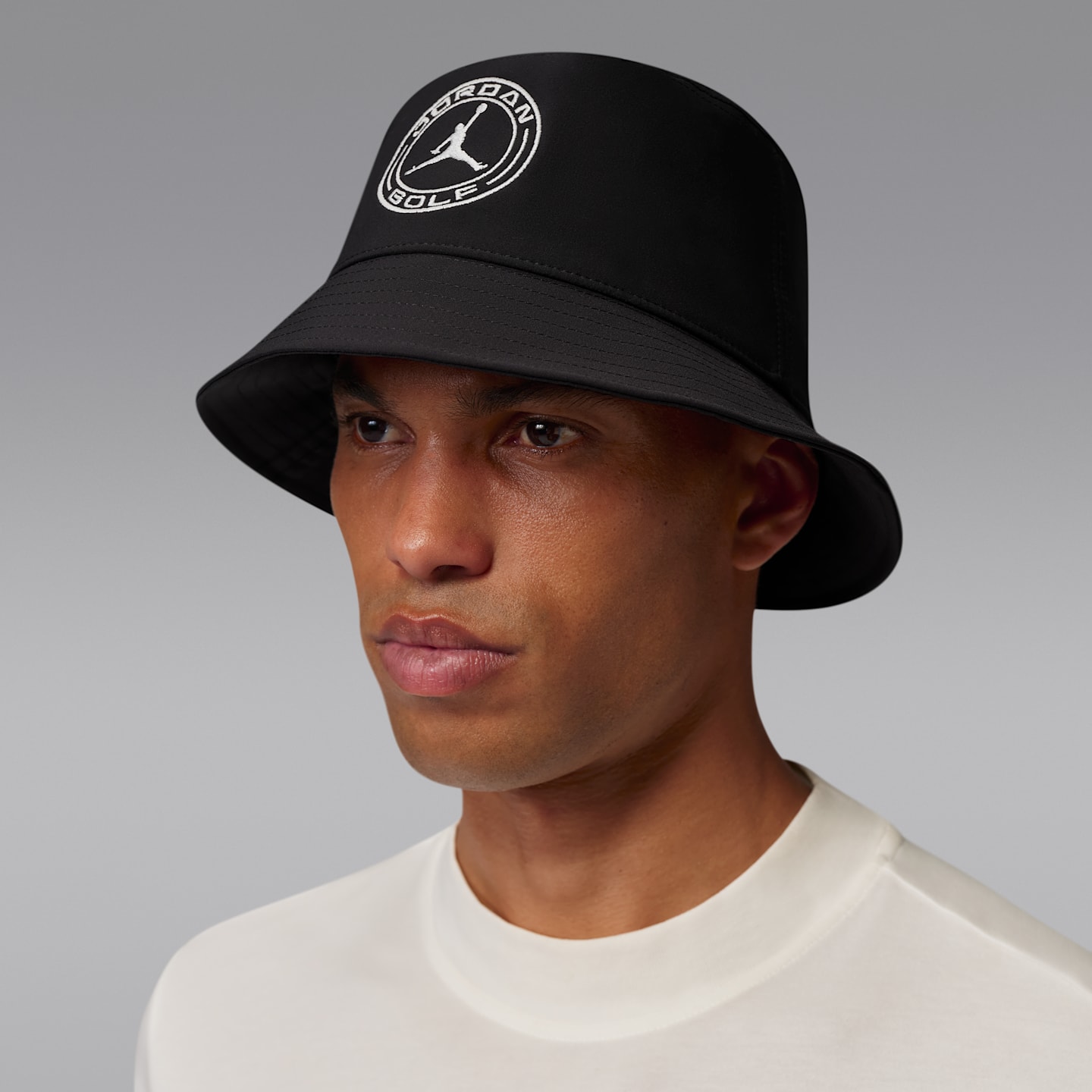 Кроссовки Jordan Apex Dri-FIT Golf Bucket, цвет: Чёрный / Молочный — фото 1