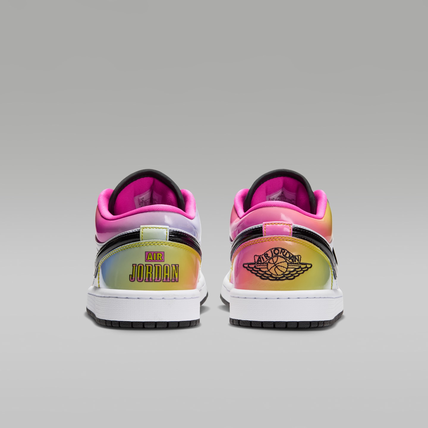 Женские кроссовки Air Jordan 1 Low SE "Lola Bunny" Shoes, цвет: Белый / Розовый — фото 6