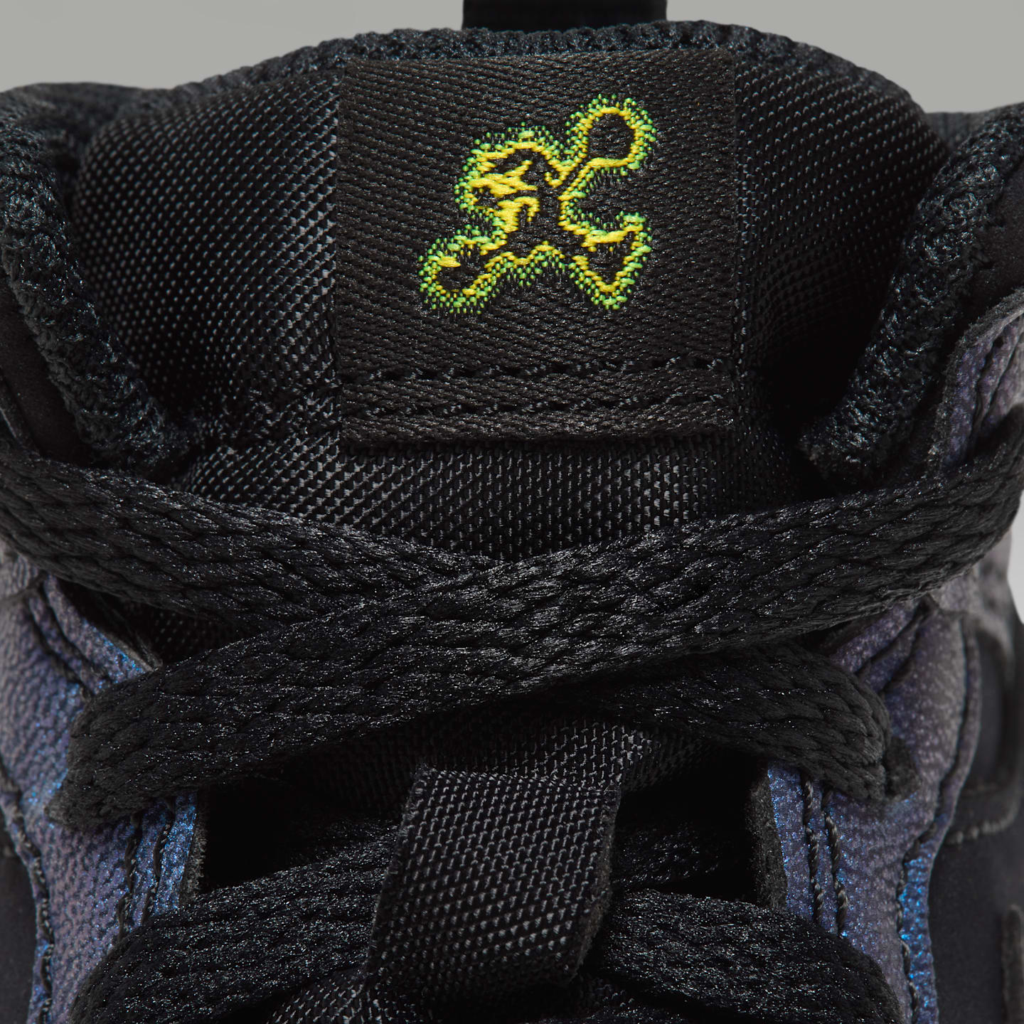 Детские кроссовки Jordan 1 Mid SE "Space Jam" Shoes, цвет: Чёрный / Зелёный — фото 8