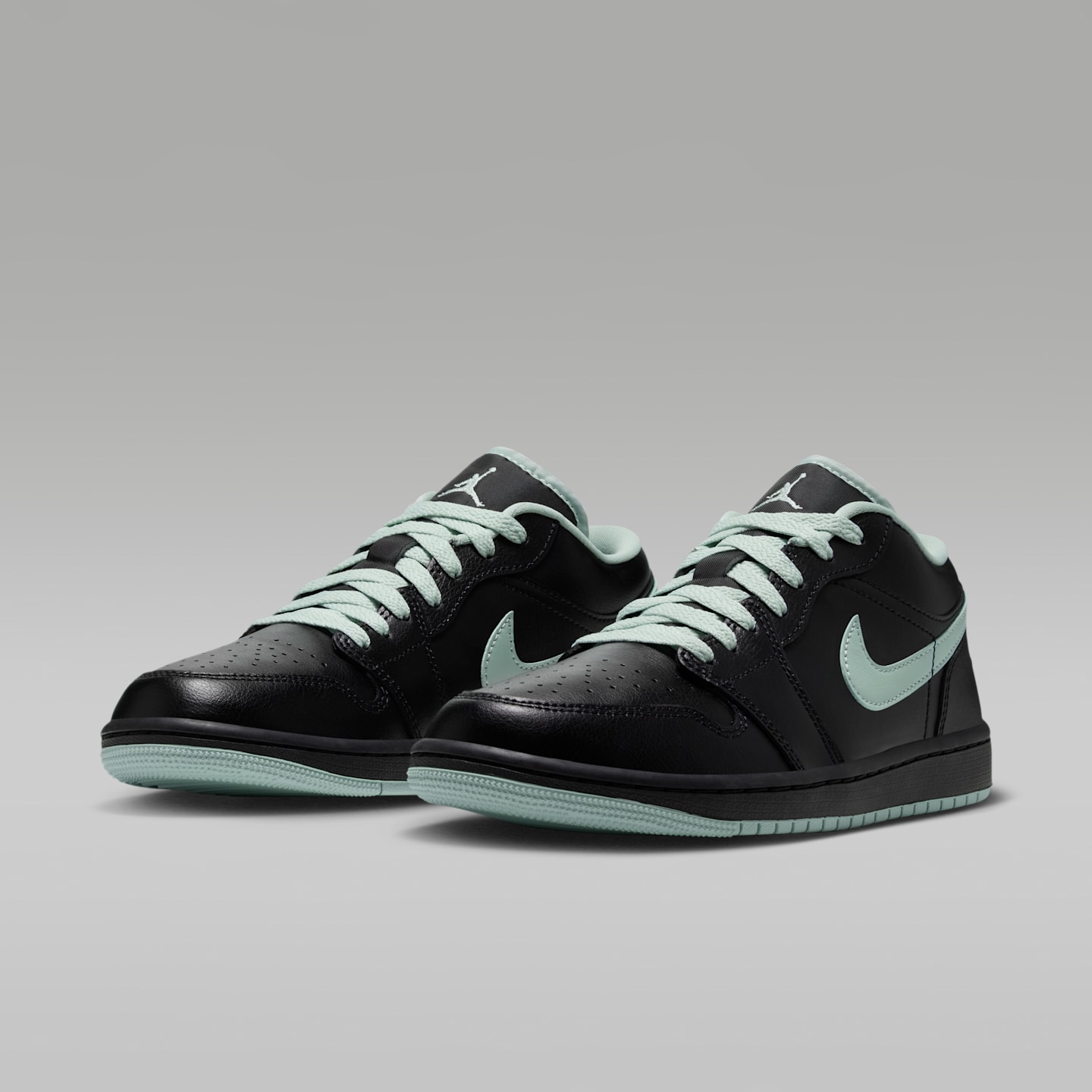 Женские кроссовки Air Jordan 1 Low, цвет: Чёрный / Фисташковый — фото 5