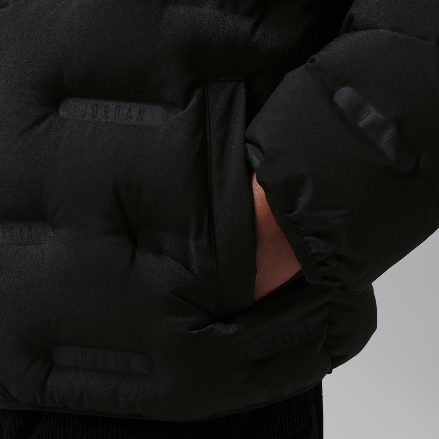Детская куртка Jordan Heat Debossed Midweight Puffer, цвет: Чёрный — фото 5