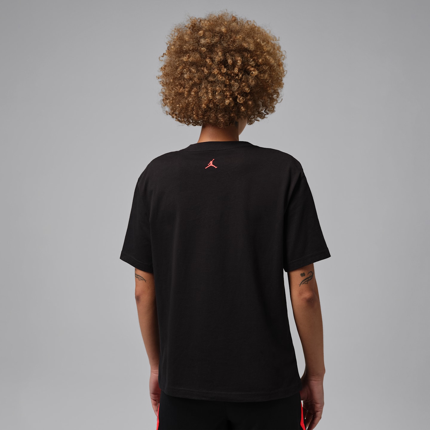 Женская футболка Jordan Sport Heritage Dri-FIT с принтом, цвет: Чёрный — фото 2