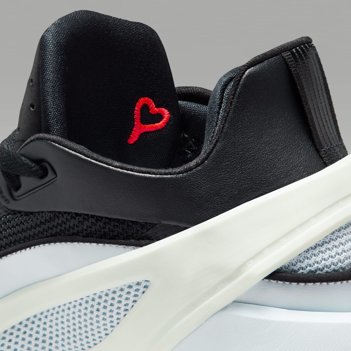 Мужские кроссовки Nike Luka 5 Basketball, цвет: Чёрный / Серый — фото 9