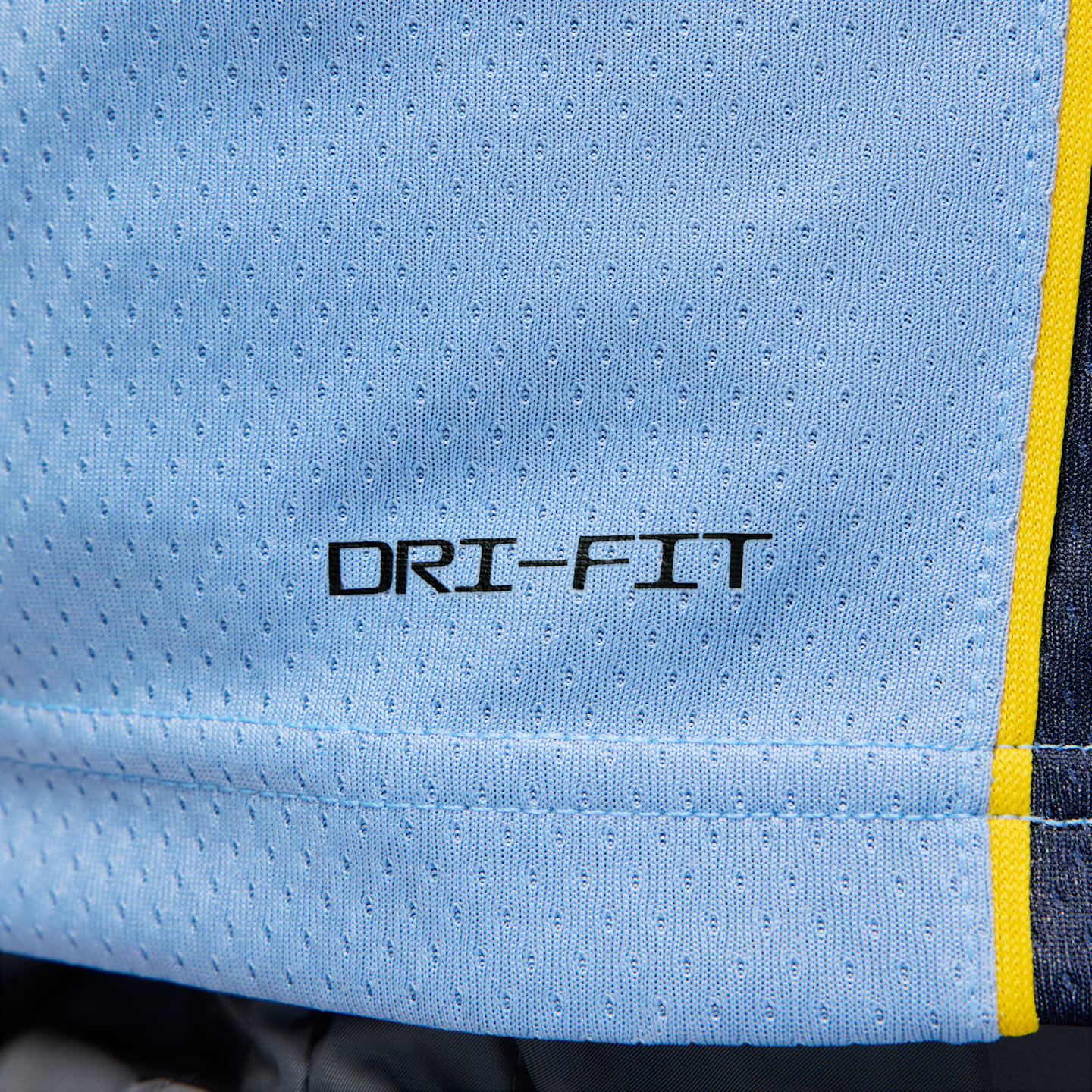 Мужской топ Jordan Memphis Grizzlies Statement Edition Dri-FIT NBA Swingman Jersey, цвет: Светлый синий — фото 7