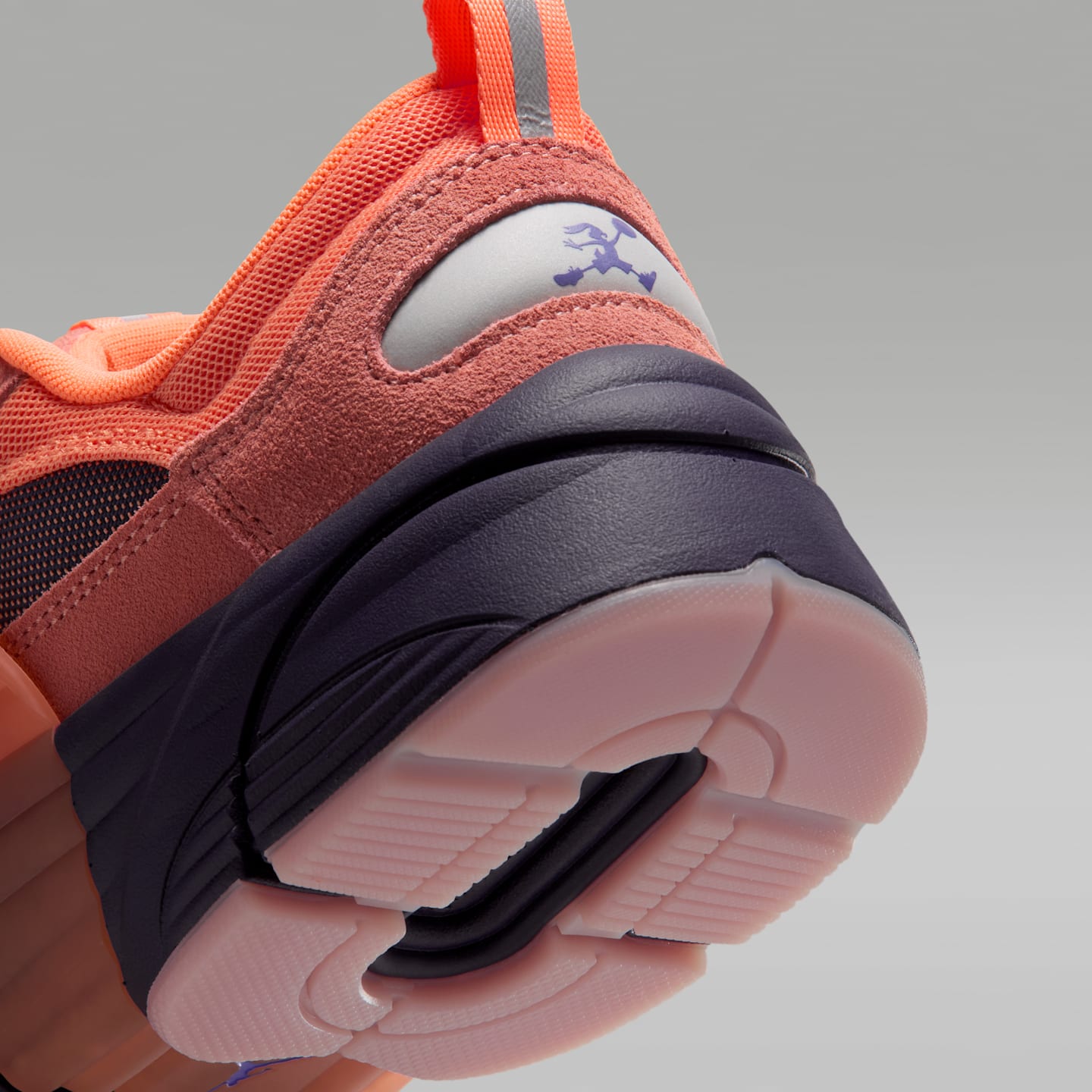 Мужские кроссовки Jordan Trunner O/S "Space Jam Planet" Shoes, цвет: Пудровый / Фиолетовый — фото 8
