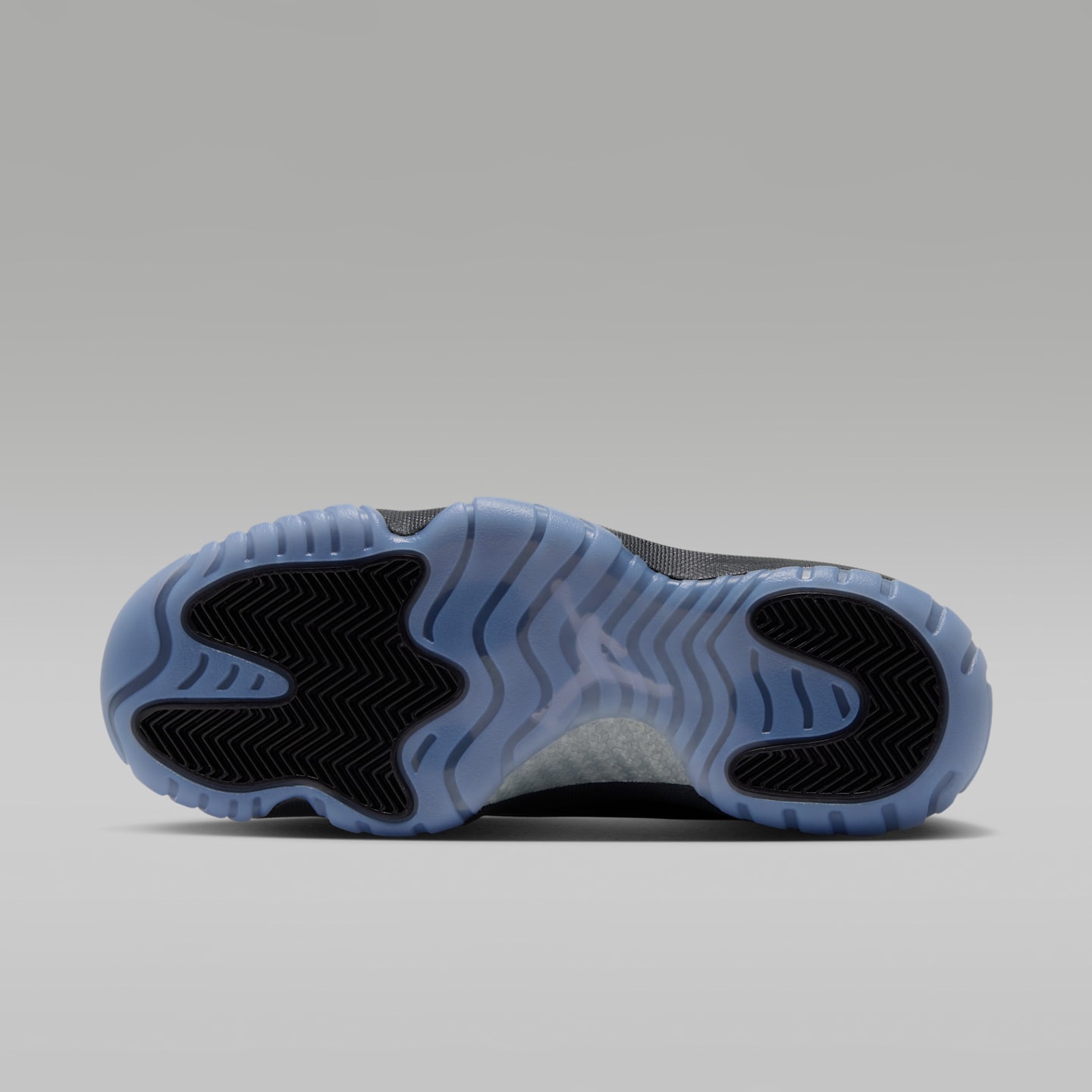 Женские кроссовки Air Jordan 11 Retro "Magic Ball", цвет: Рыжевато-коричневый / Серебряный — фото 3