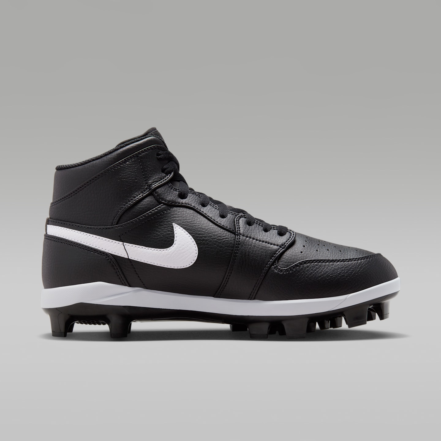 Мужские бутсы Jordan 1 Retro MCS Baseball Cleats, цвет: Чёрный / Белый — фото 3