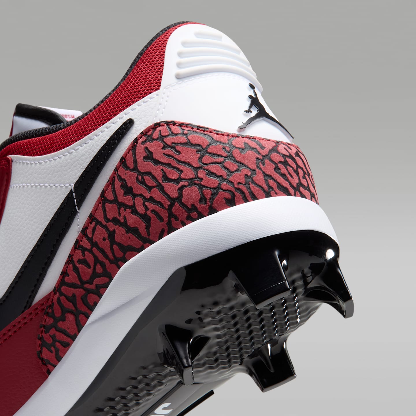 Мужские бутсы Jordan Legacy 312 Low MCS Baseball, цвет: Белый / Красный — фото 9