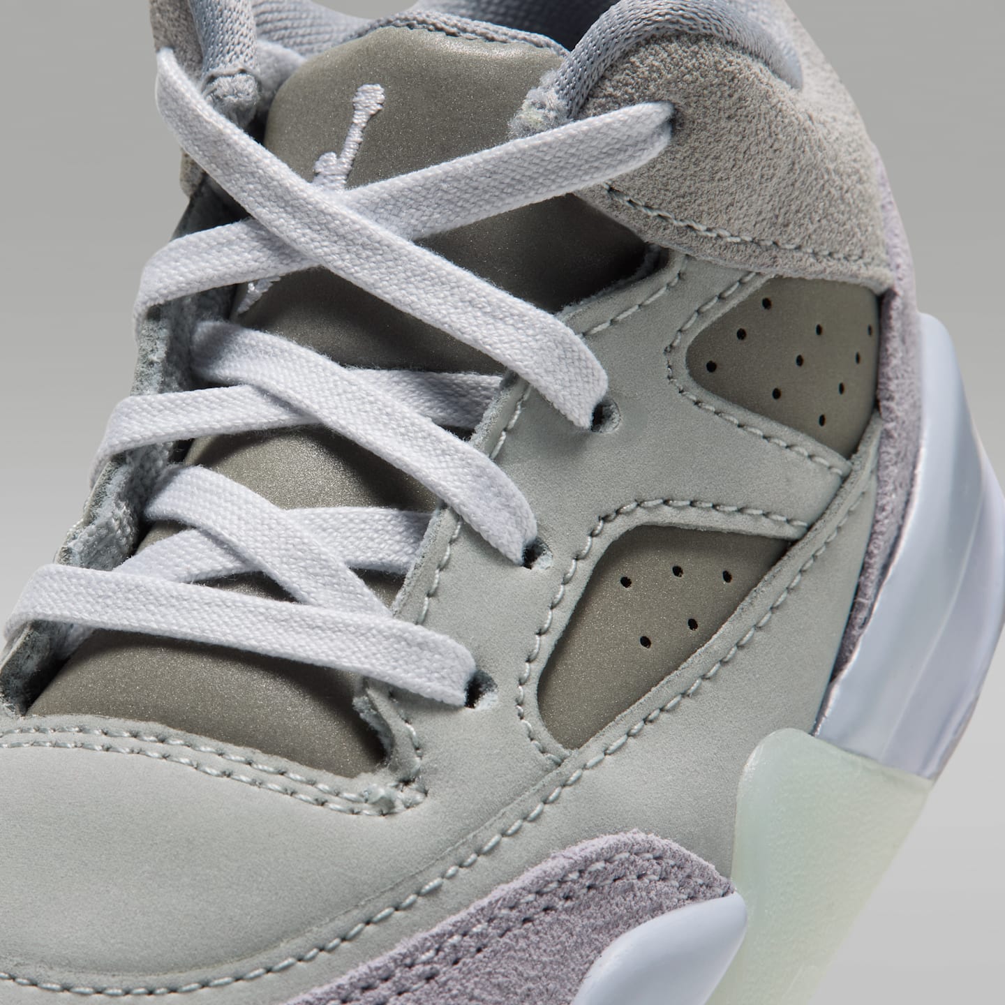 Детские кроссовки Jordan Son of Mars Low "Lunar Tunes" Shoes, цвет: Серый / Белый — фото 7
