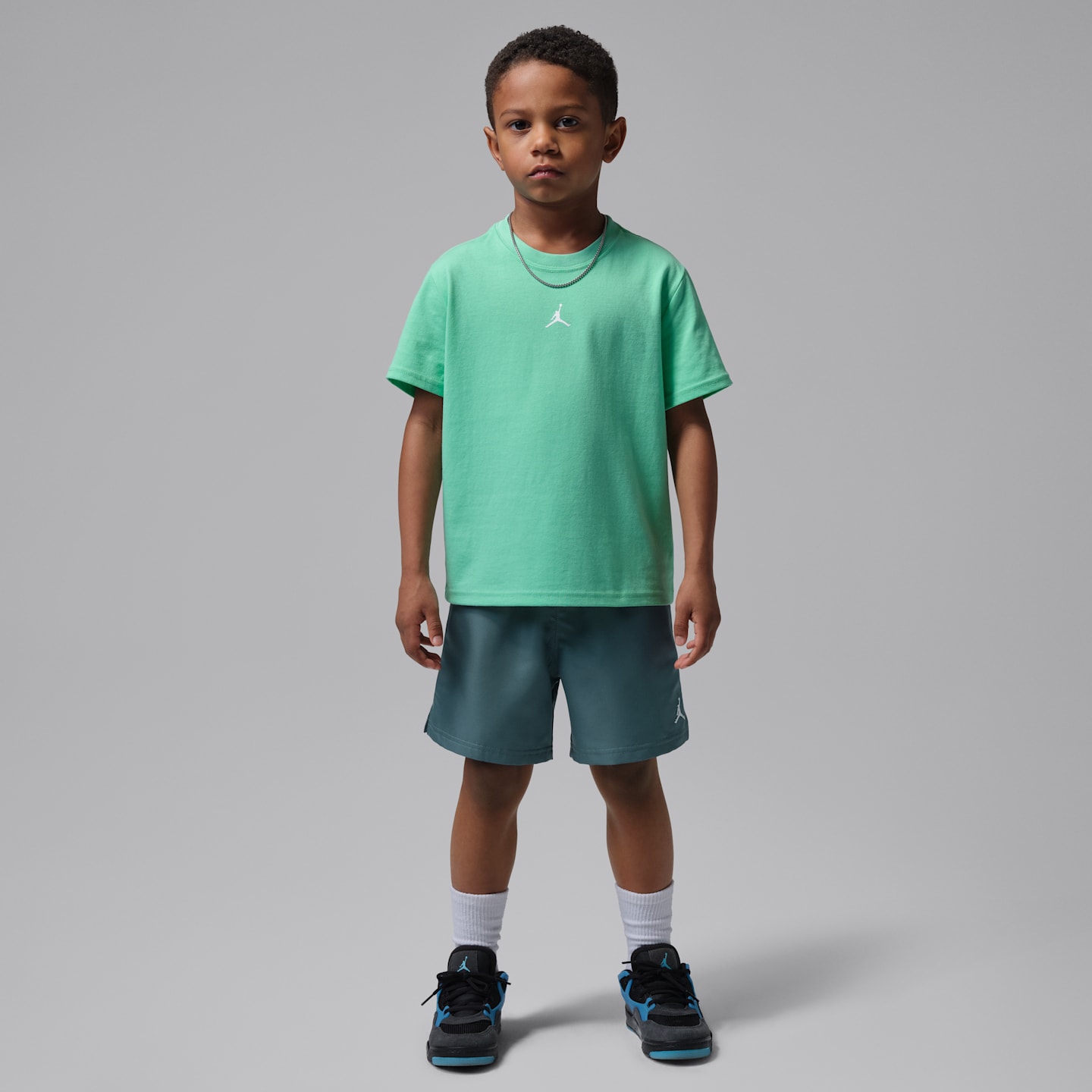 Детский комплект Jordan Jumpman из тканых шорт и футболки, 2 предмета, цвет: Пепельный зелёный — фото 1