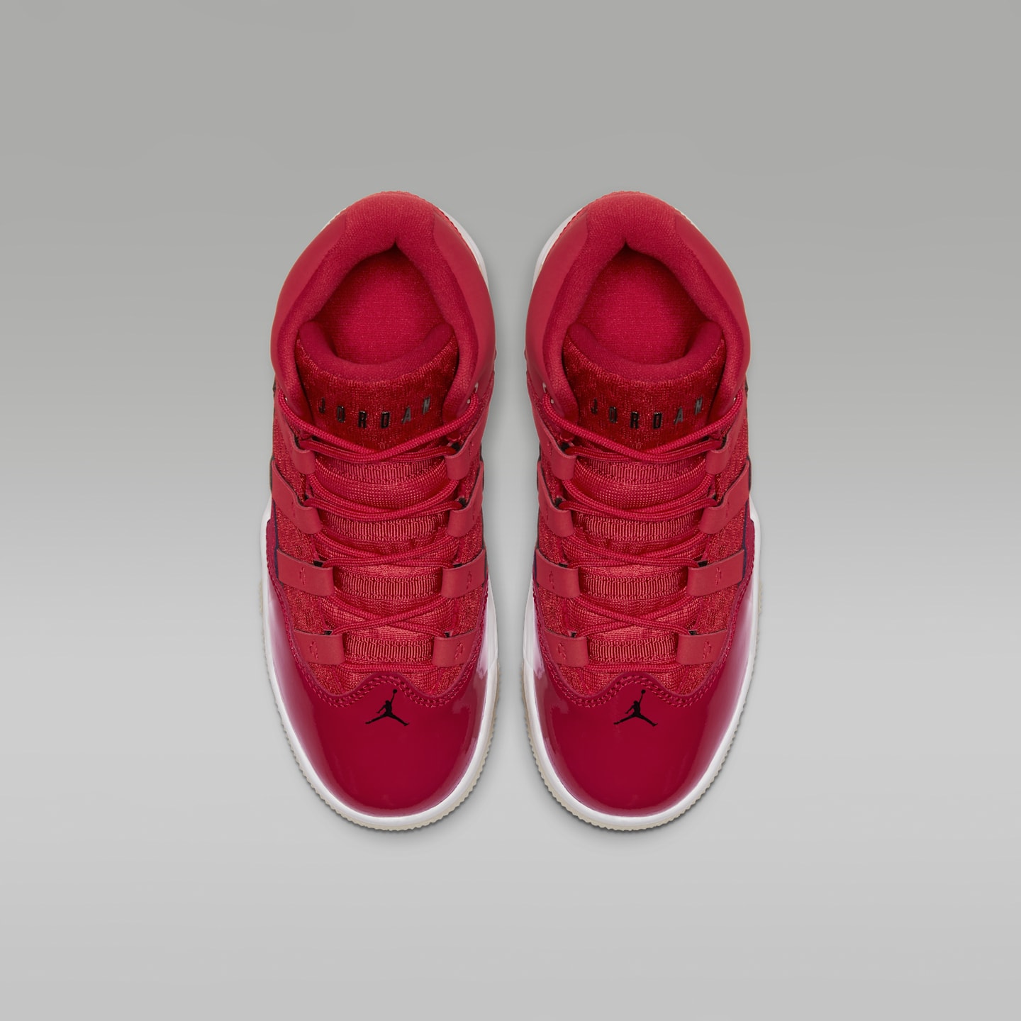 Кроссовки Jordan Max Aura Shoe для мальчиков, цвет: Красный / Белый — фото 4