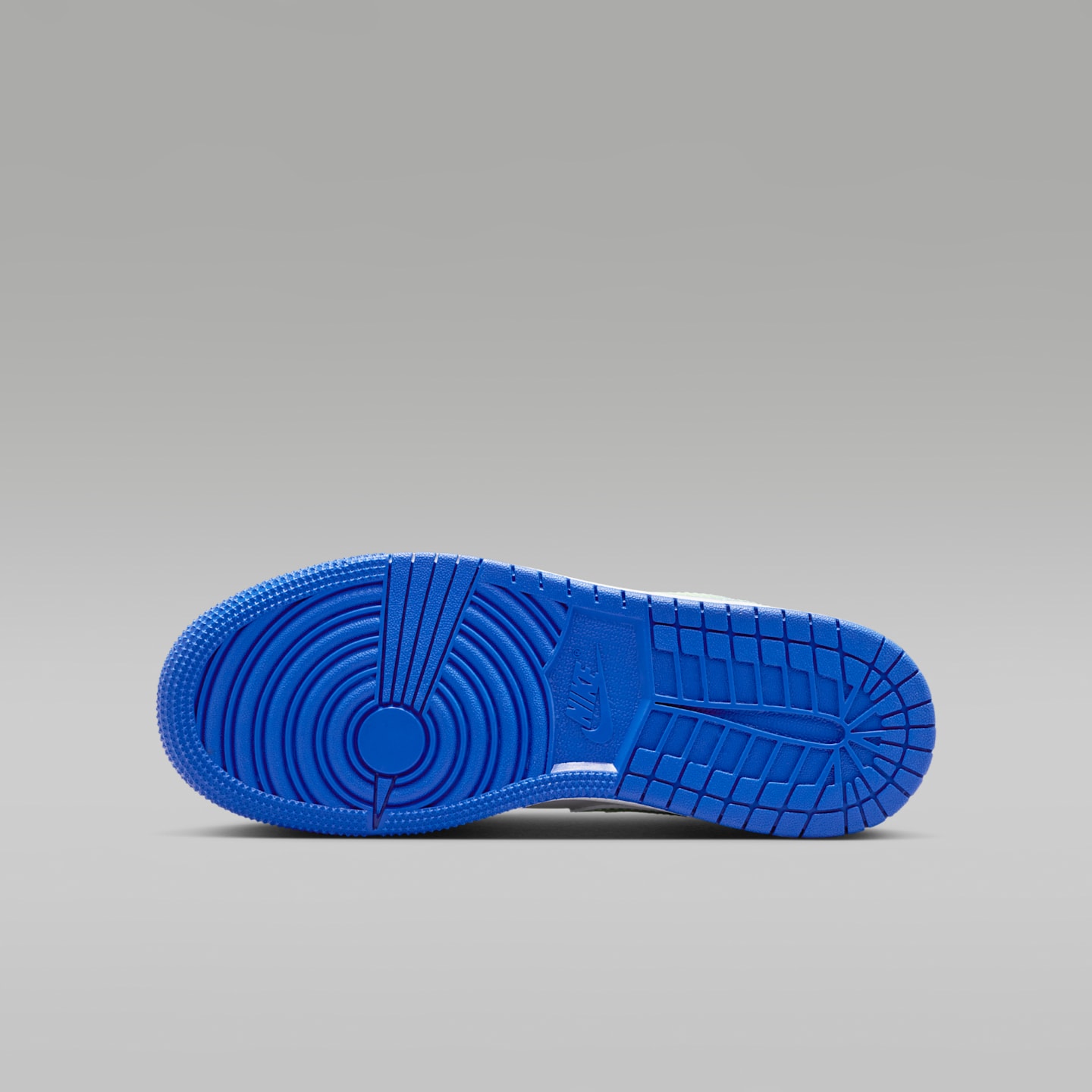 Детские кроссовки Jordan 1 Low Alt SE Baby/Toddler Shoes, цвет: Королевский синий / Чёрный — фото 2