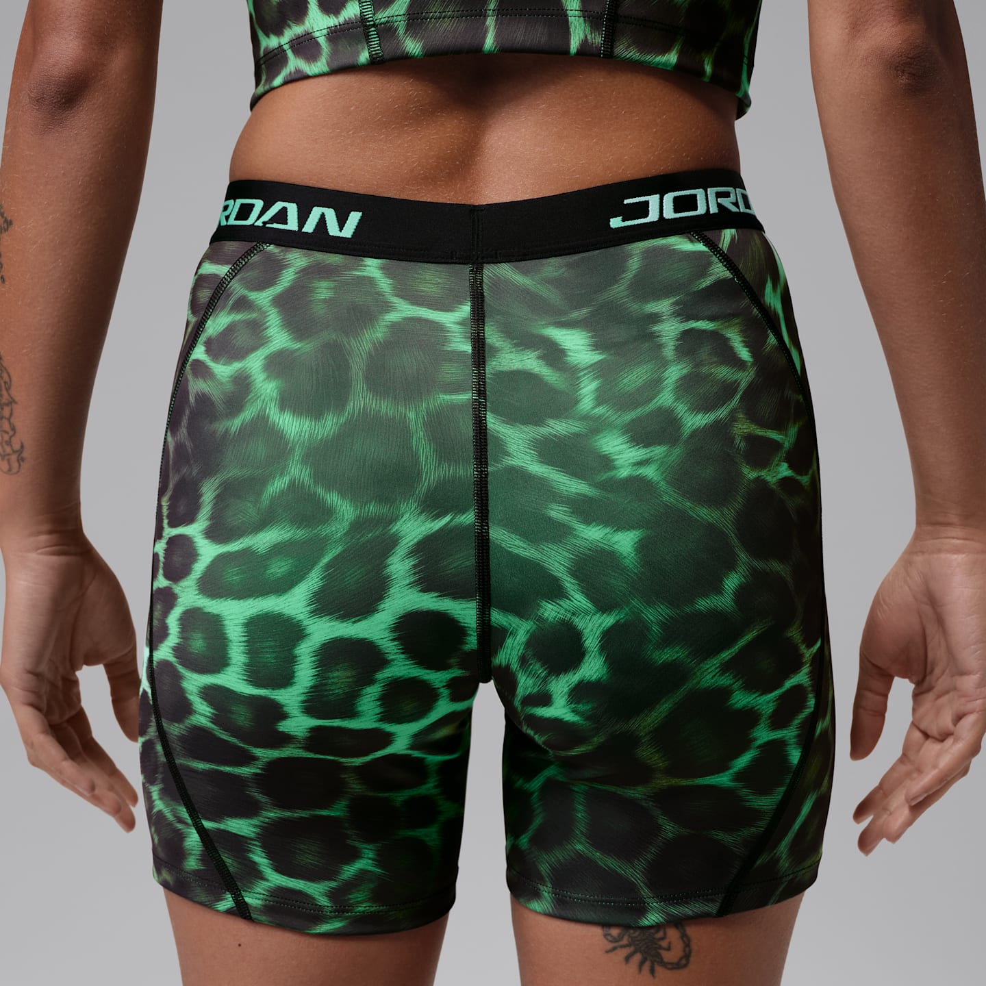 Женские шорты Jordan Sport Dri-FIT с высокой талией, принт, 5, цвет: Зелёный сияющий — фото 3