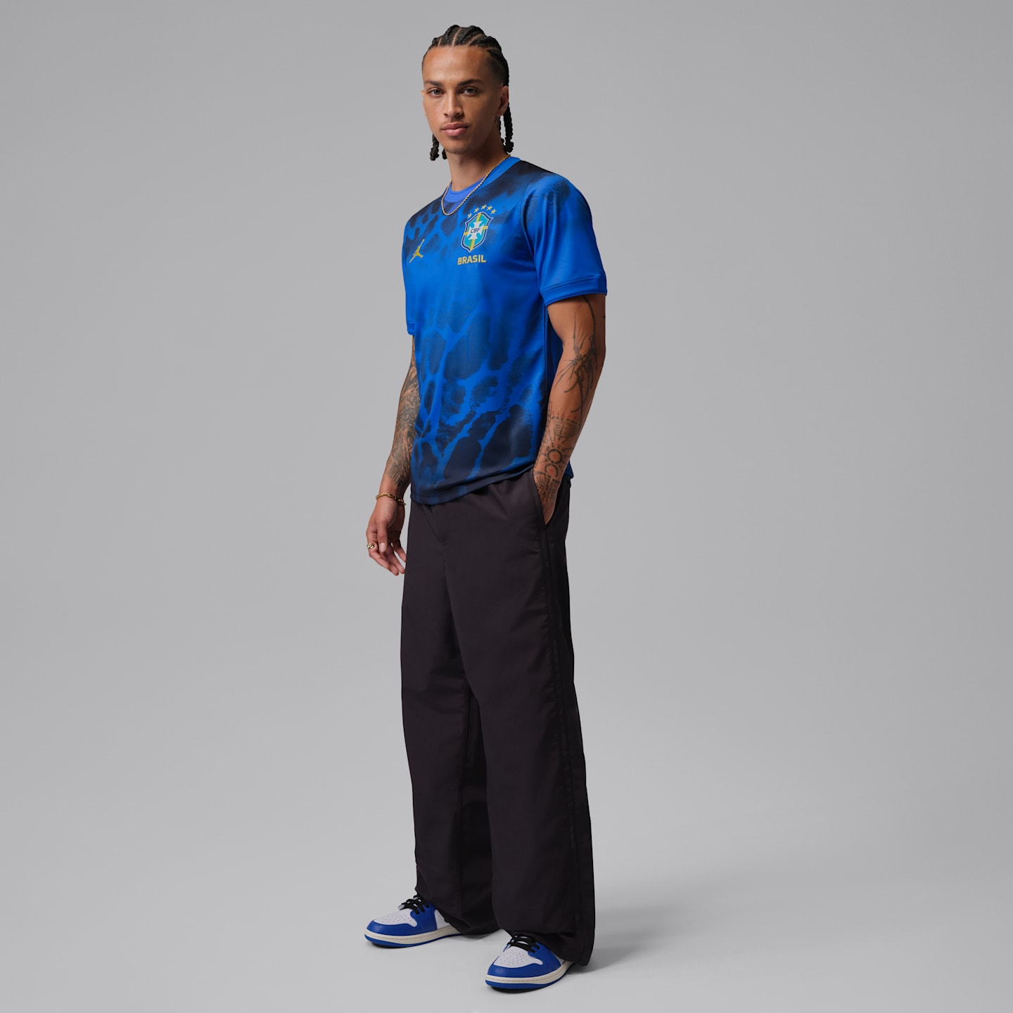 Мужская предматчевая футболка с коротким рукавом Jordan Brazil Academy Pro Dri-FIT, цвет: Королевский синий — фото 6