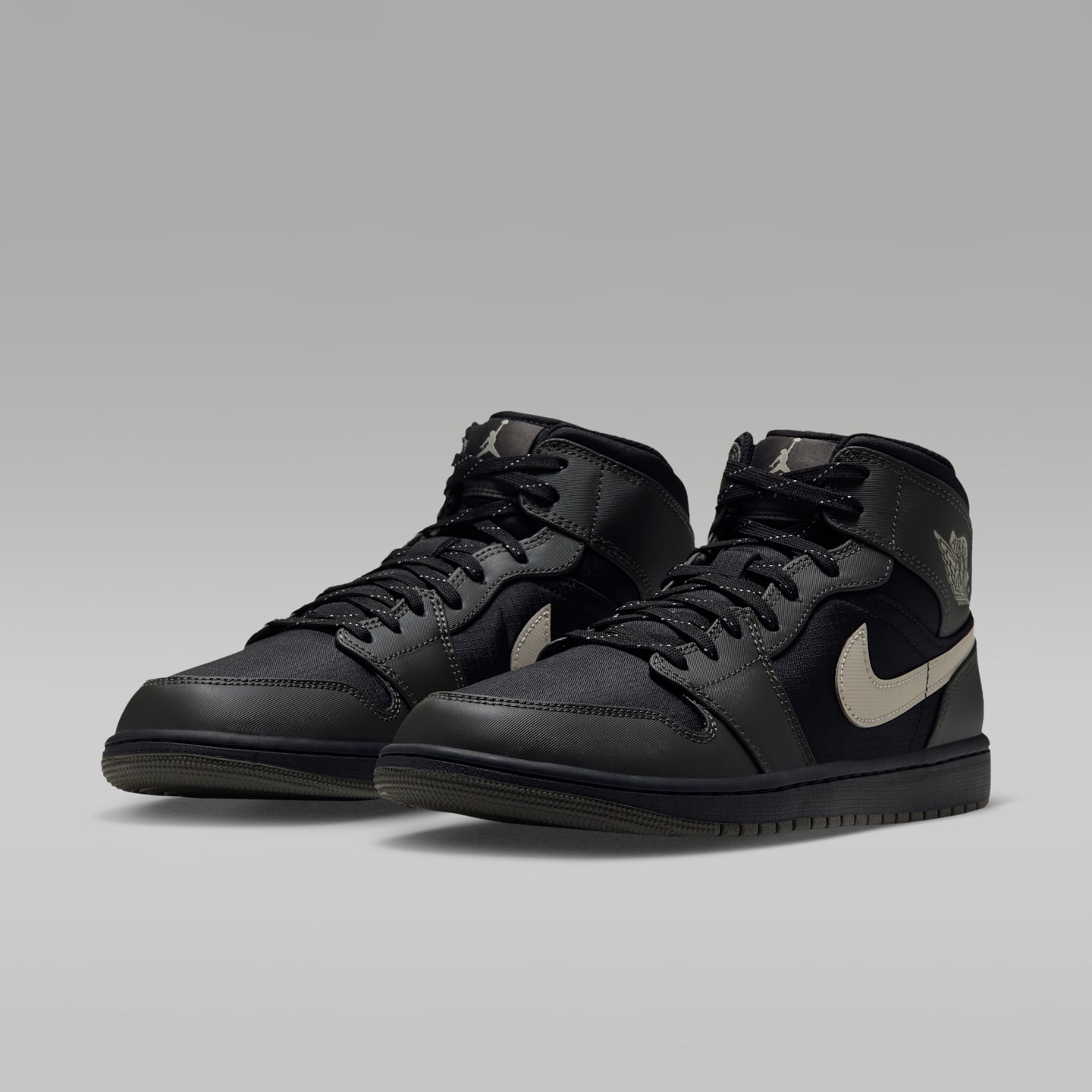 Мужские кроссовки Air Jordan 1 Mid Utility, цвет: Чёрный / Еловый туманный — фото 5