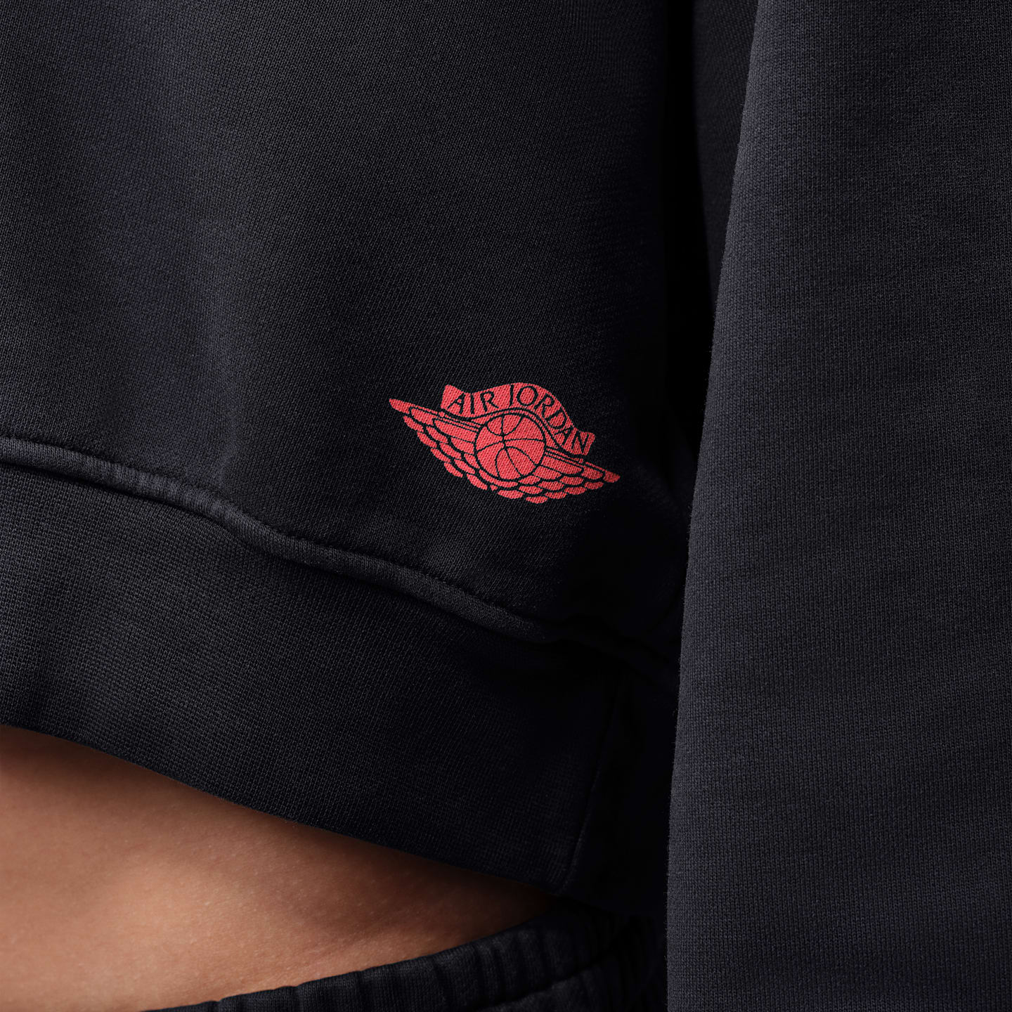 Женское укороченное худи Jordan Flight Fleece, цвет: Чёрный / Красный — фото 4