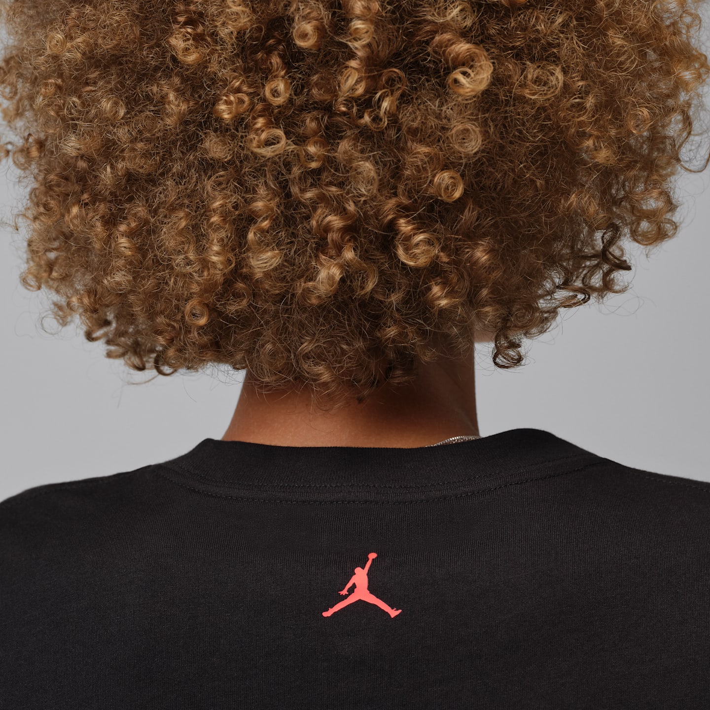 Женская футболка Jordan Sport Heritage Dri-FIT с принтом, цвет: Чёрный — фото 5