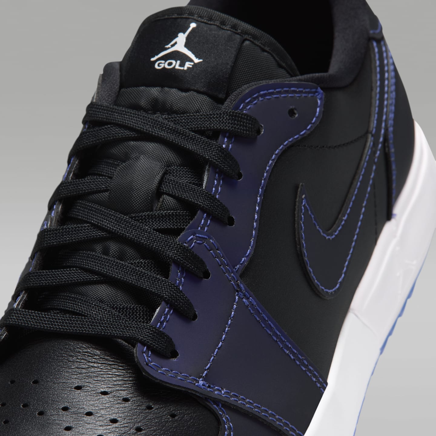 Мужские кроссовки Air Jordan 1 Low G Spiked "Space Jam" Golf Shoes, цвет: Чёрный / Разноцветный — фото 8